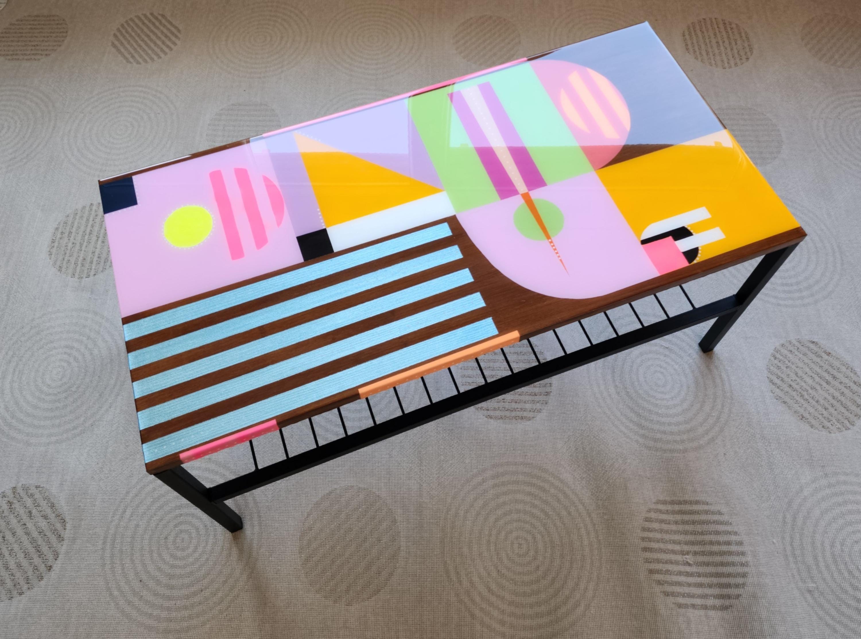 Handmade Colorful Epoxy Resin Cool Art Coffee Table,2-Shelf Metal Table Decorative Luxury Shelf Table Two-Tier Living Room Center Pink Table