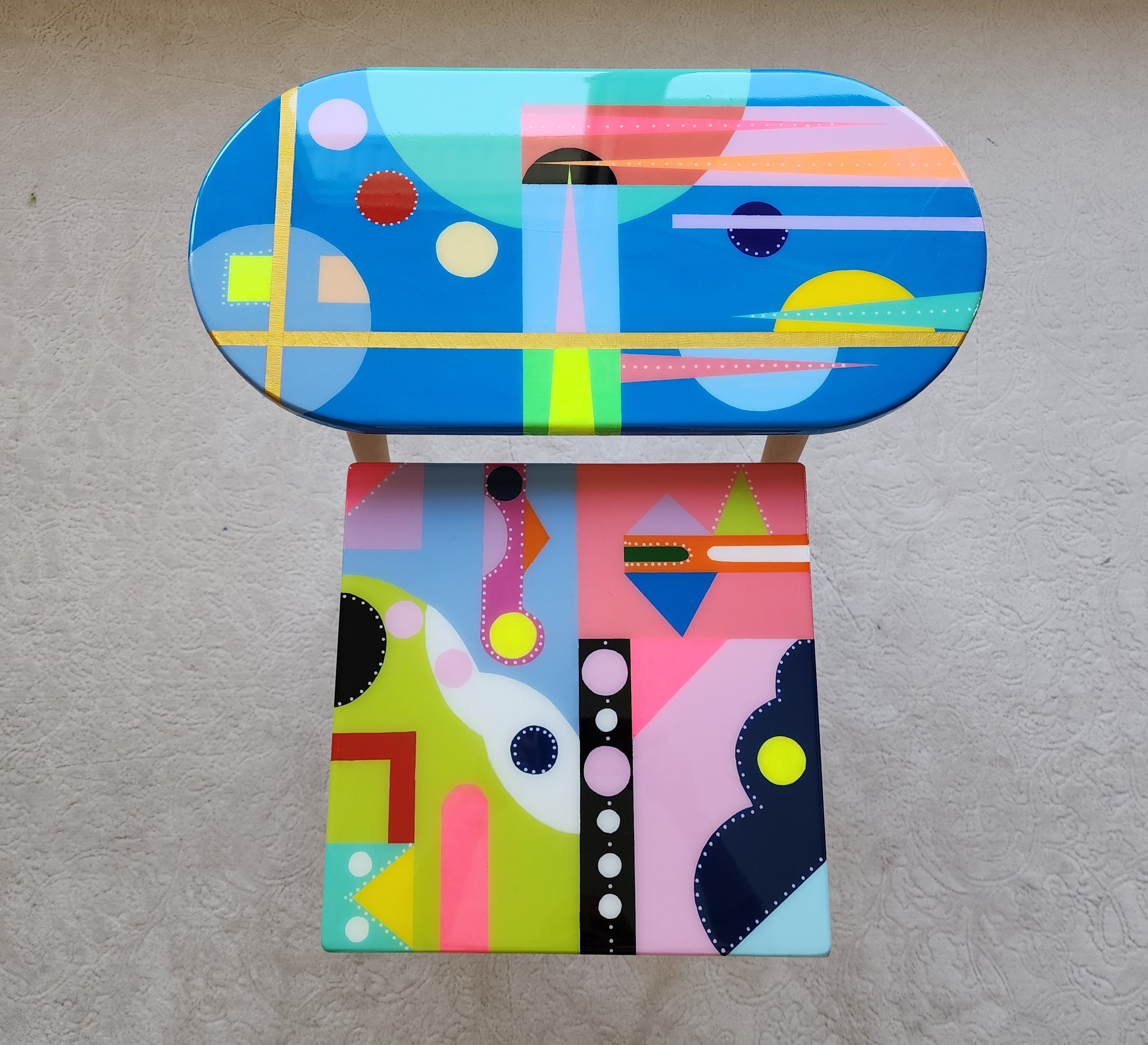 Colorful Abstract Funky Resin Side End 80s Coffee Tables, Unique Wooden Vibrant Pop Art Boho Retro Aesthetic Blue Pink Epoxy Center Tables