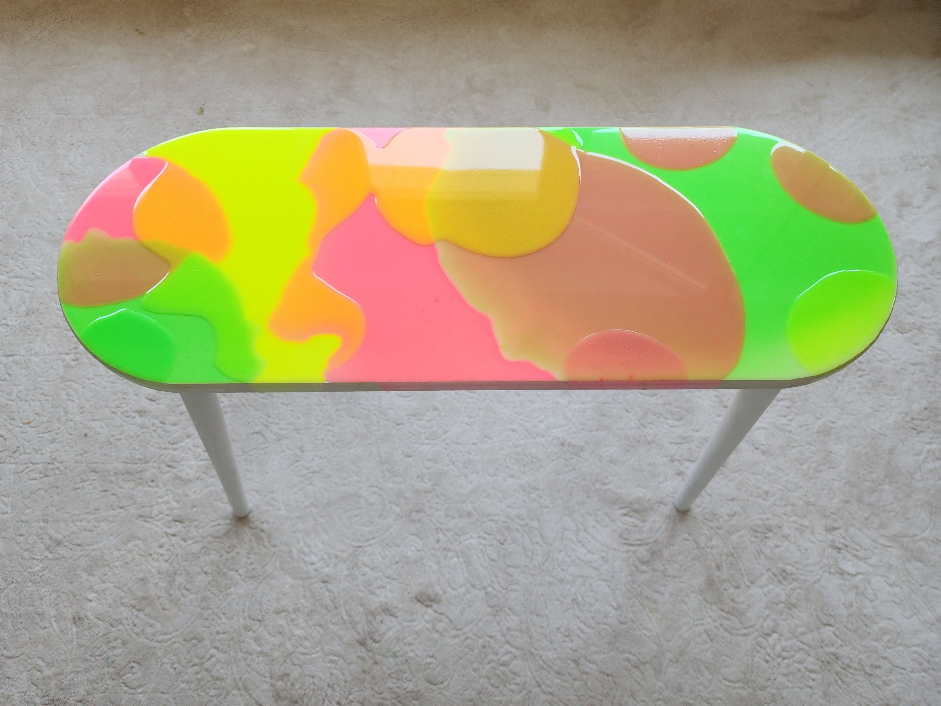 Colorful Parametric Epoxy Resin 3D Side End Oval Coffee Table,Maximalist Abstract Modern Vibrant Painted Groovy Funky Cool Pink Art Table