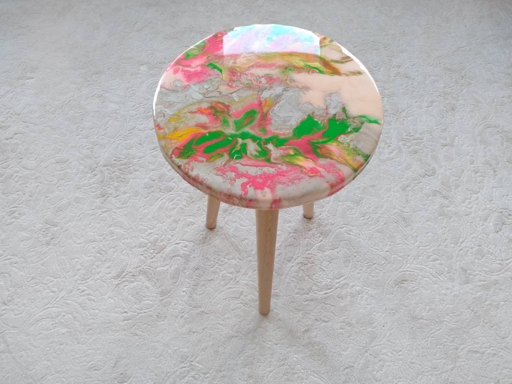Small Boho Side Sofa Resin Coffee Table, Round Silver Green Modern Unique Epoxy End Bedside Bedroom Rustic Furniture Wood Art Coffee Table