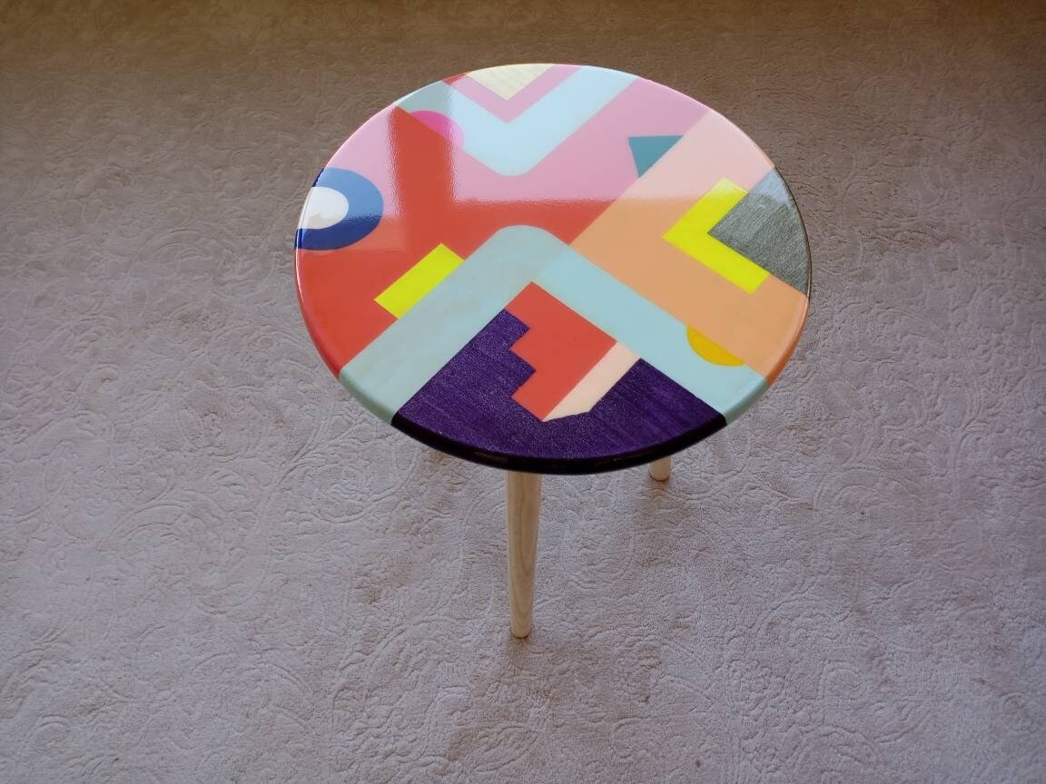 Colorful Wooden Resin Funky Boho Side Coffee Tables,Unique Pink Orange Bedside Modern Sofa End Epoxy Art Tables,Round Square Abstract Table
