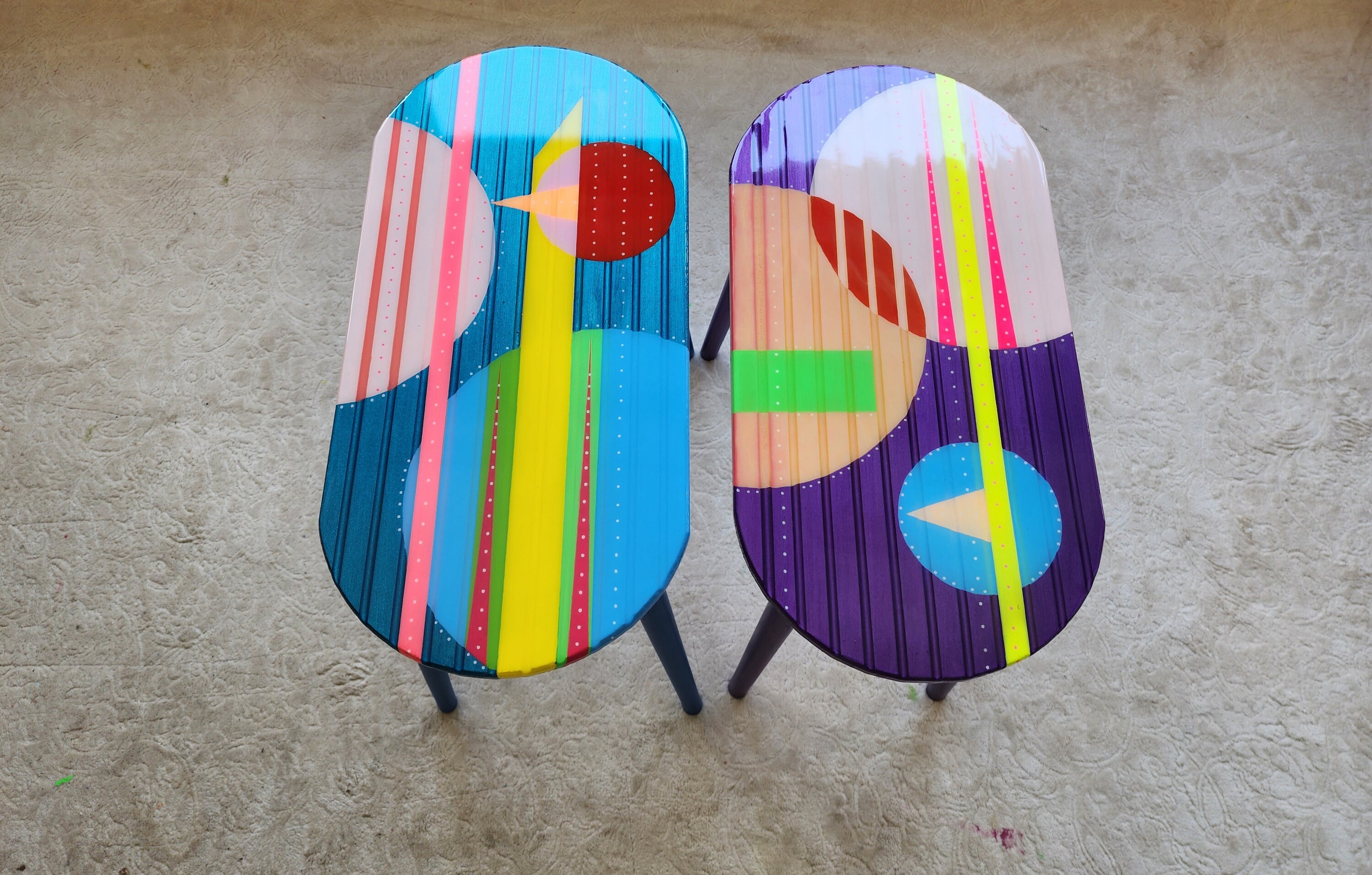 Colorful Abstract Handmade Resin Cool Side Coffee Tables,Modern Wooden Funky Bedside Living Room Entryway End Sofa Small Boho Middle Tables
