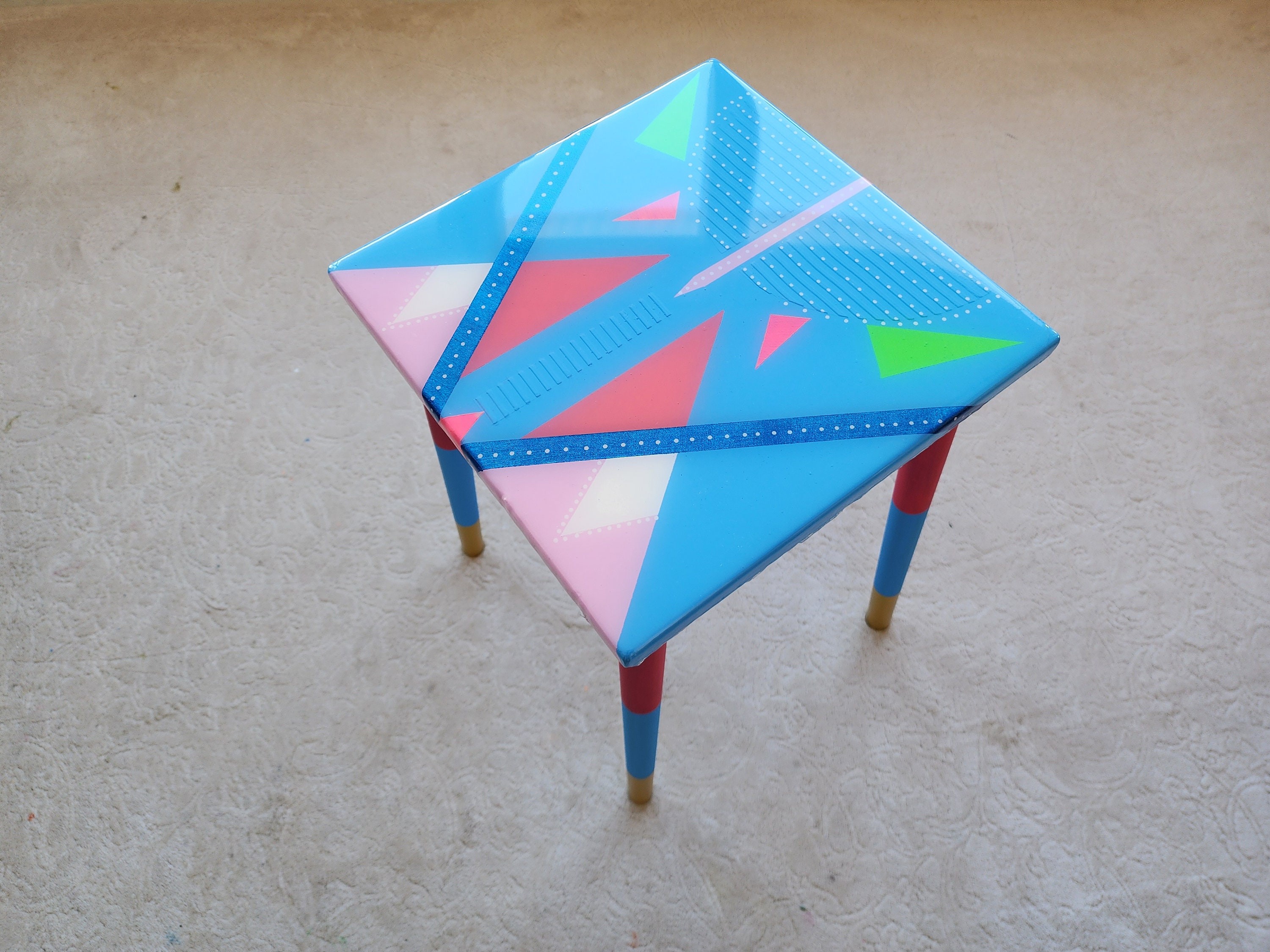 Small Wooden Abstract Resin Cool Side Coffee Table,Blue Modern Bedside Living Room Entryway End Colorful Handmade Funky Boho Epoxy Art Table
