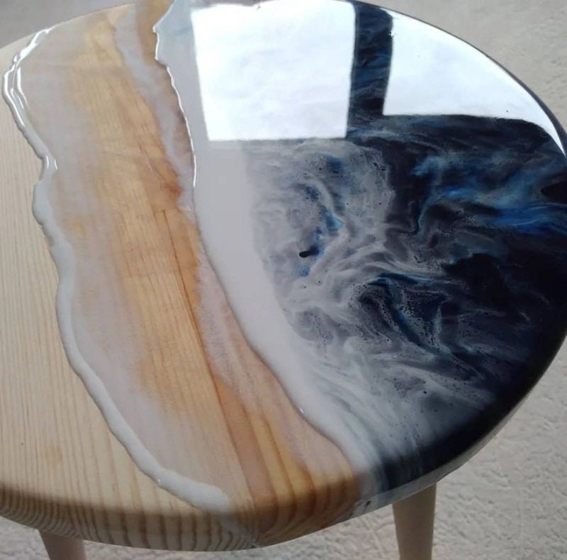 Round Ocean Wave Resin Side Coffee Table, Unique Wood Bedside Sofa End Natural Wooden Beach Themed Sea Art Coffee Table