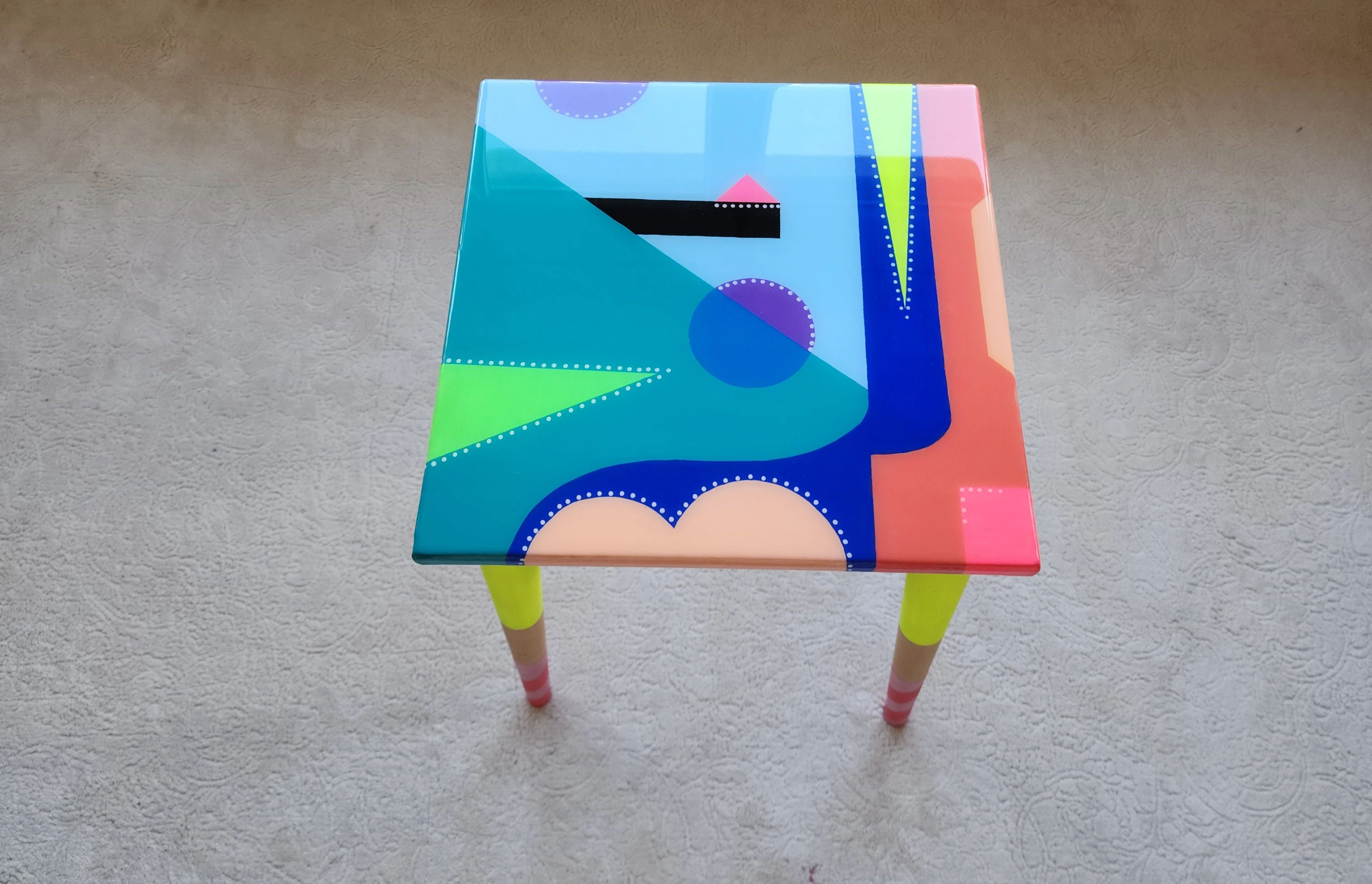 Unusual Pink Blue Funky Colorful Side Narrow Resin Coffee Tables,Maximalist Eclectic Abstract Cool Neon Painted Leg Epoxy Boho Pop Art Table