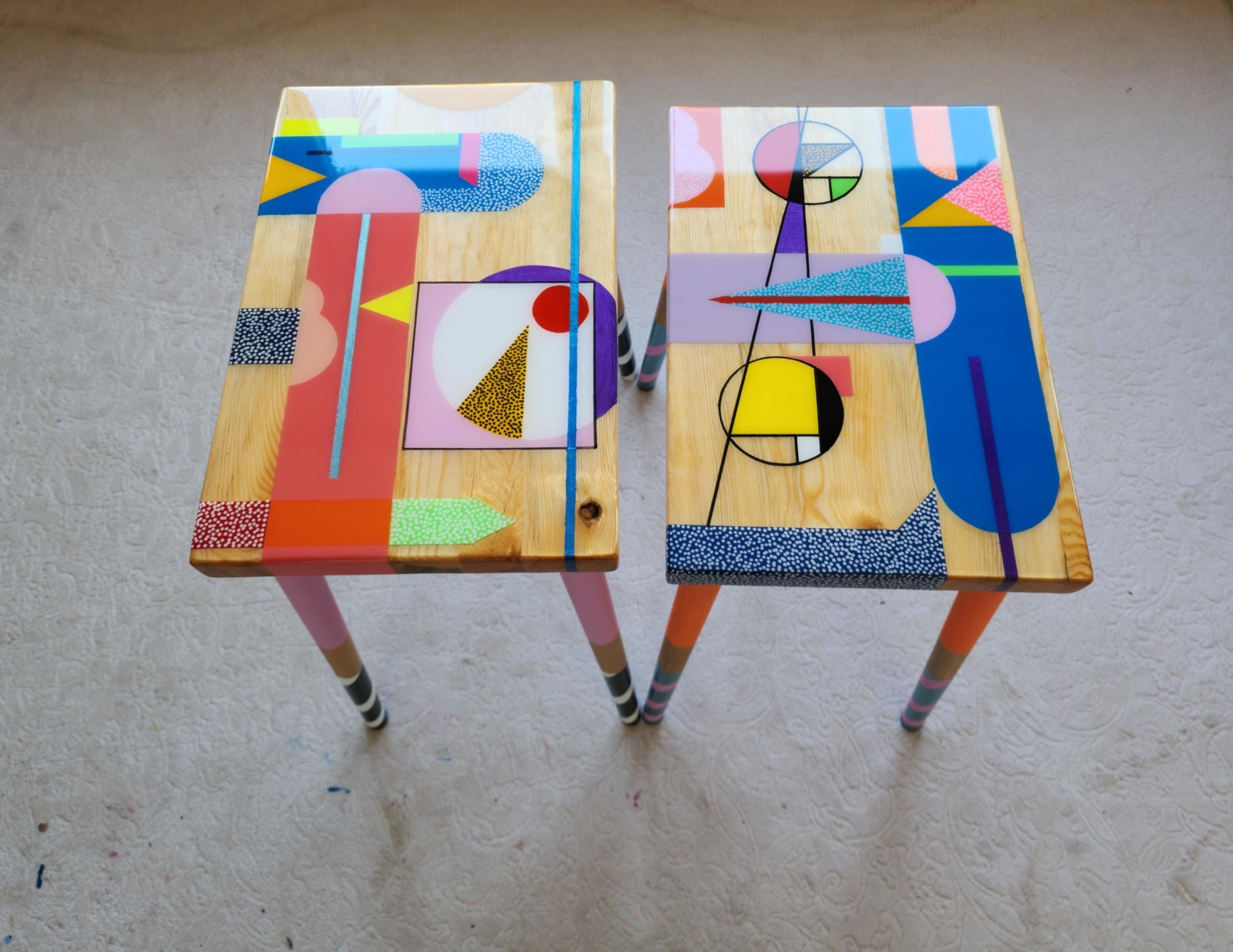 Colorful Pink Blue Painted Funky Resin Side Art Coffee Tables,Unique Abstract Bedside Living Room Entryway Boho MCM Quirky Epoxy Cute Table
