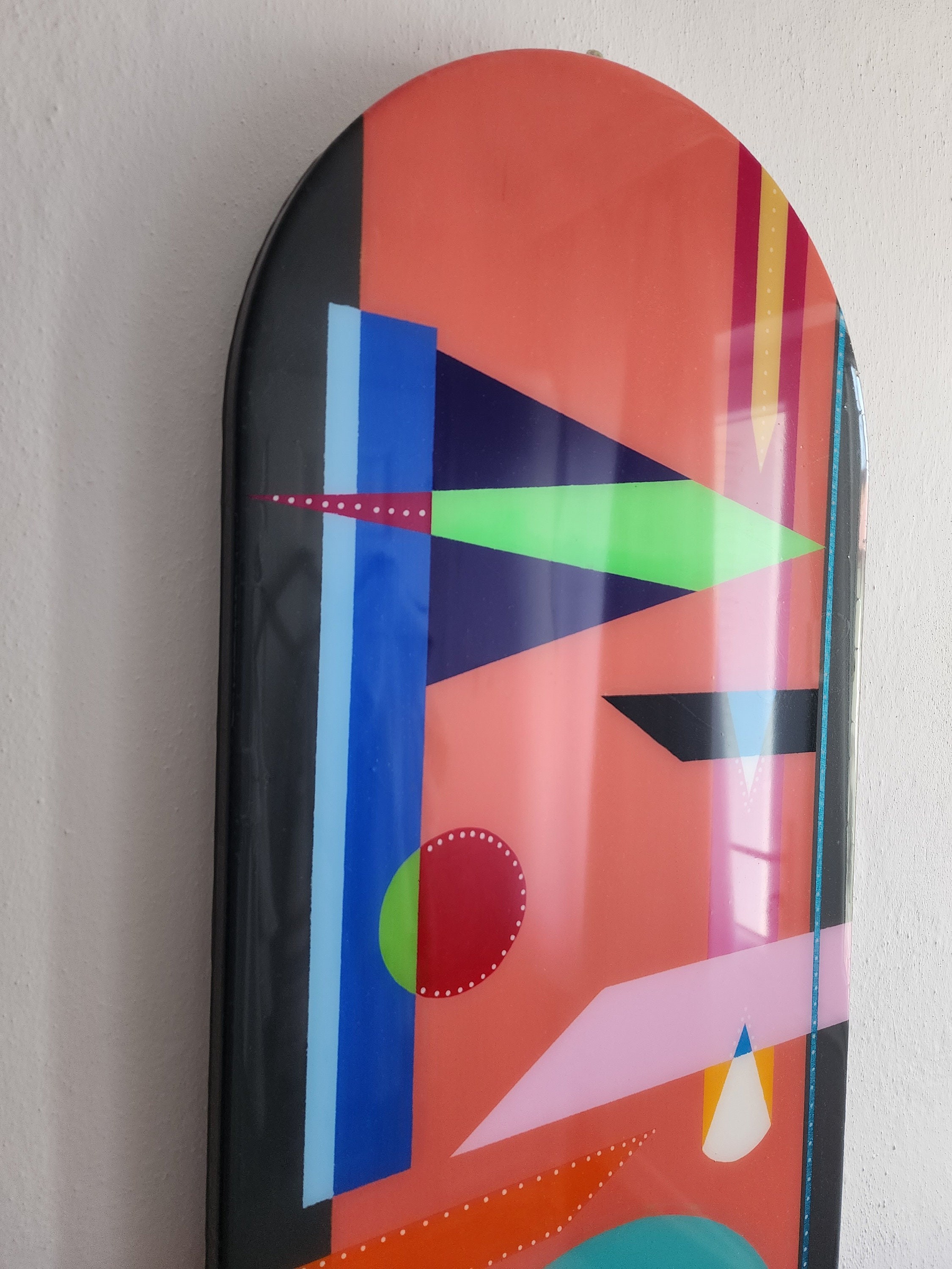 Colorful Retro 80s Abstract Resin Wall Art Decor,  Modern Handmade Vintage Furniture, Black Pink Painted Vibrant Oval Boho Wall Hanging Art