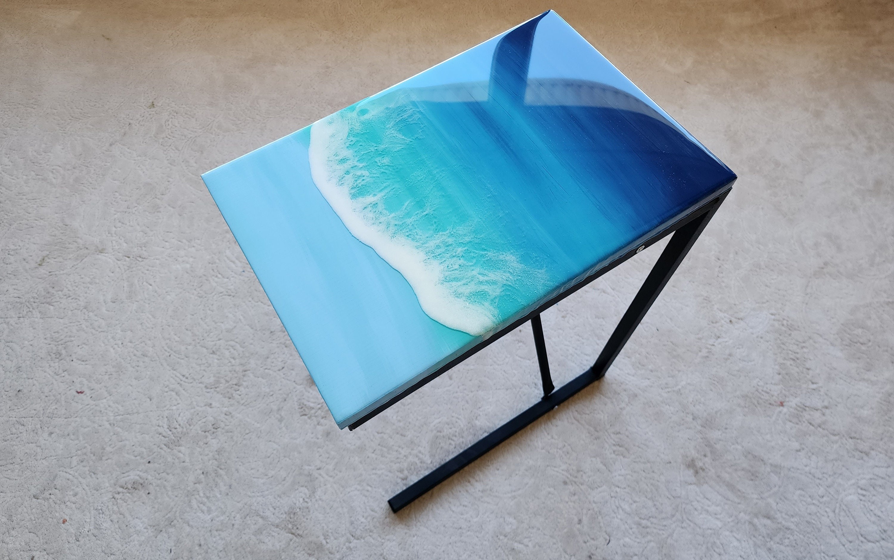 Wooden C Shape Ocean Wave Side End Resin Coffee Table With Metal Legs
