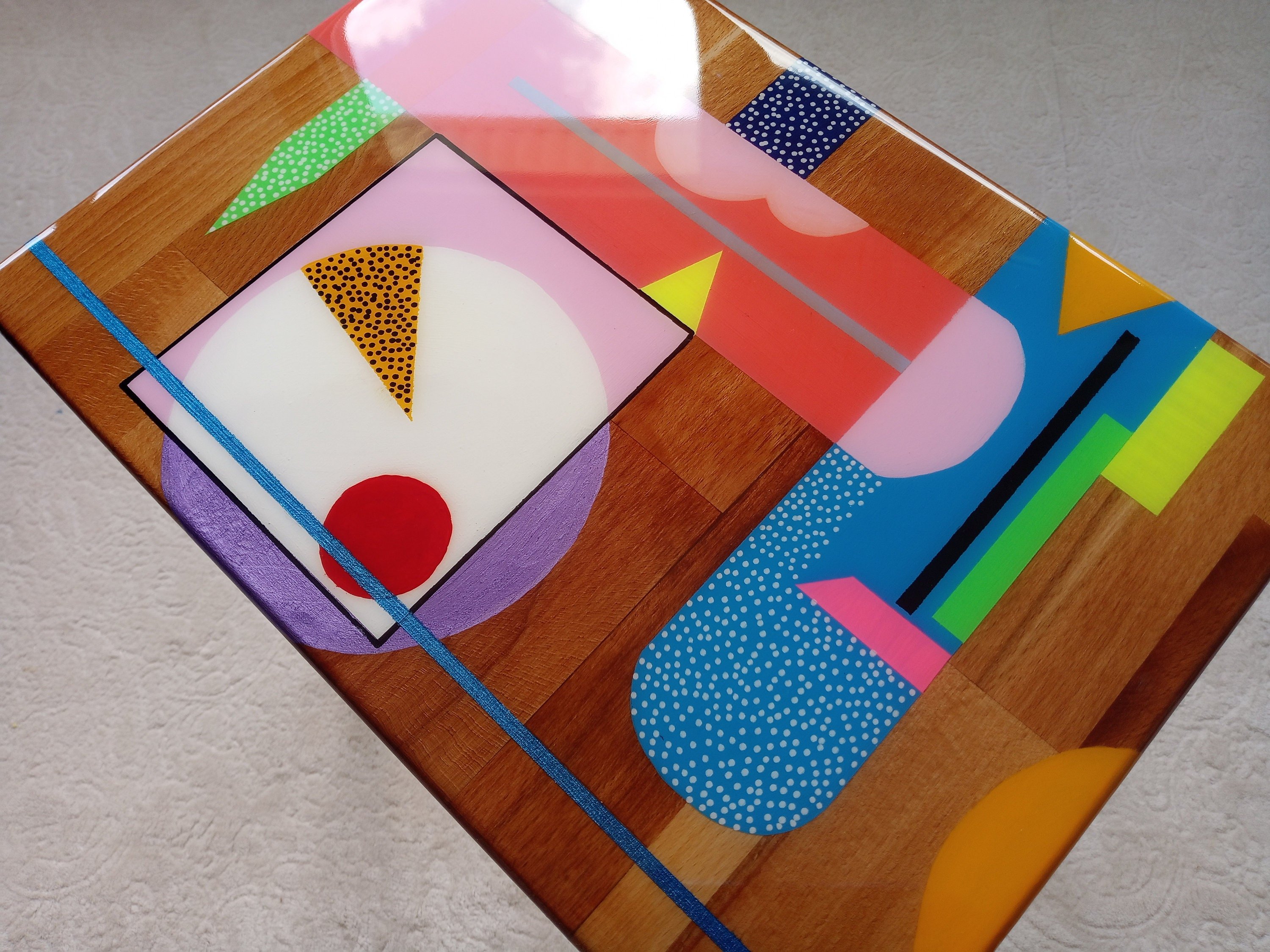 Colorful Abstract Funky Resin Boho Side Coffee Table, Vibrant Modern Wooden Handmade Cool Small Bedside Entryway End Sofa Painted Legs Table