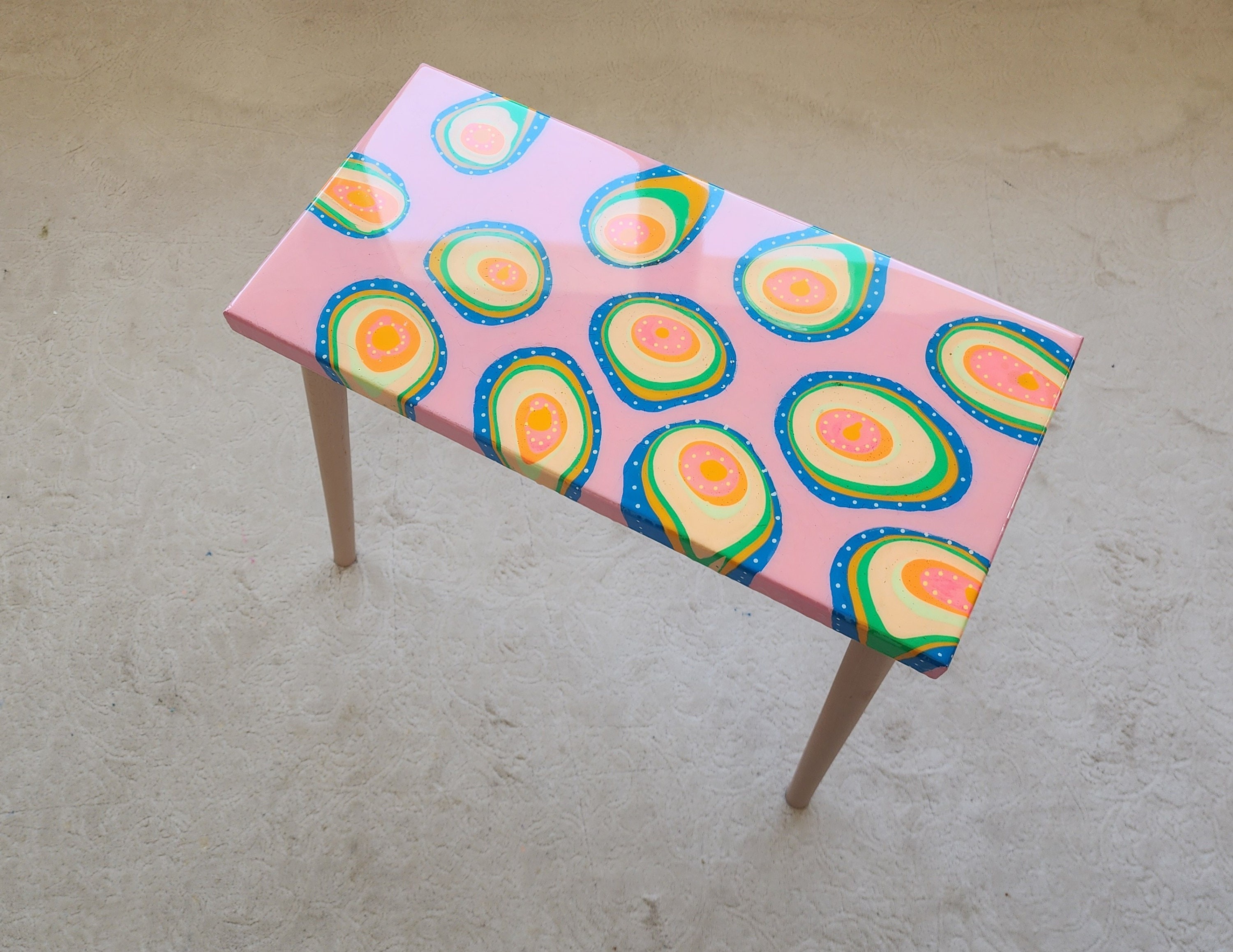 Unusual Pink Funky Colorful Side Narrow Resin Coffee Table, Maximalist Eclectic Abstract Cool Neon Painted Leg Epoxy Cute Boho Pop Art Table