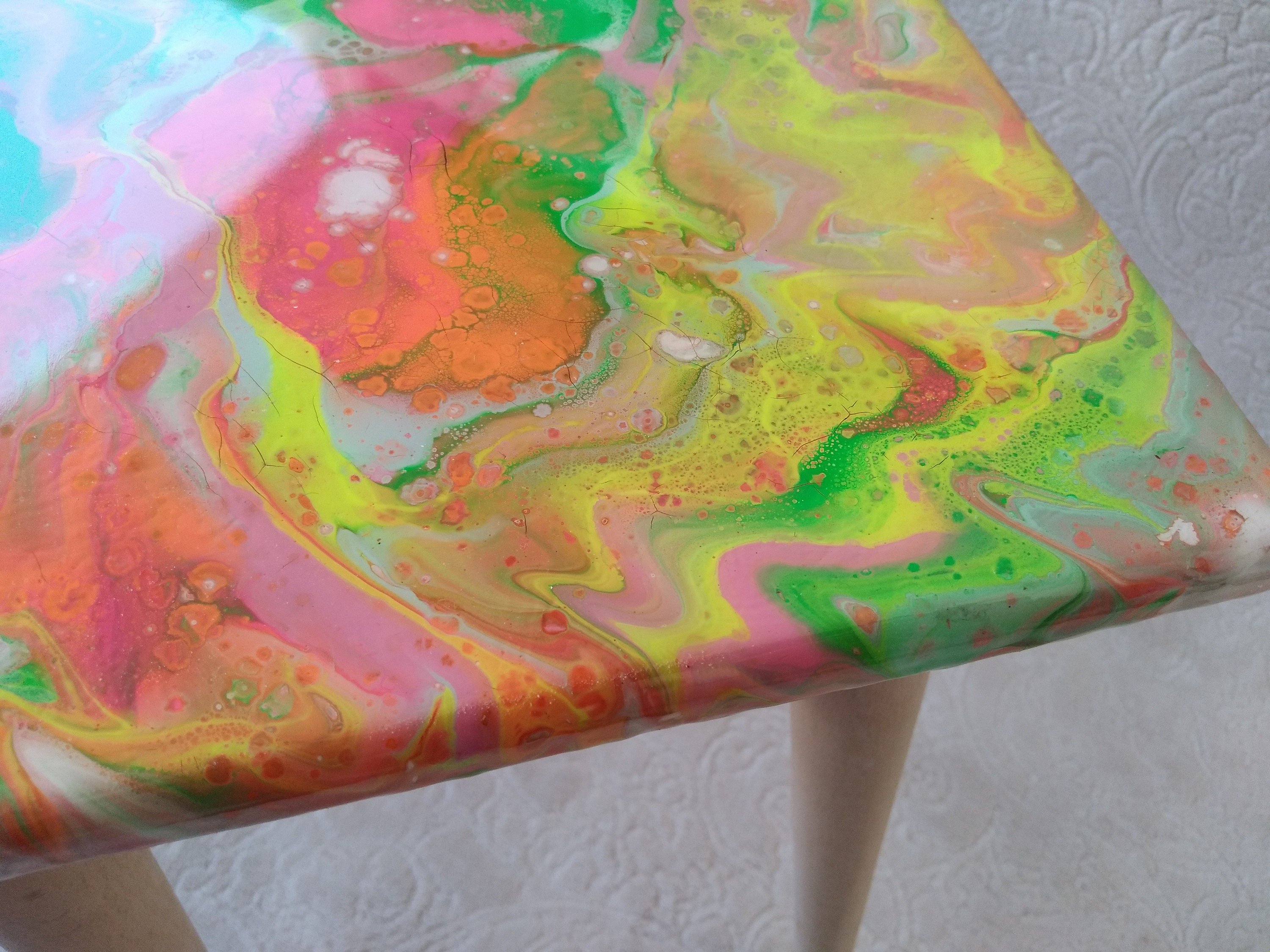Small Colorful Abstract Resin Side Coffee Table, Pink Square Eclectic Modern Wooden End Sofa Epoxy Neon Cool Painted Boho Art Bedside Table