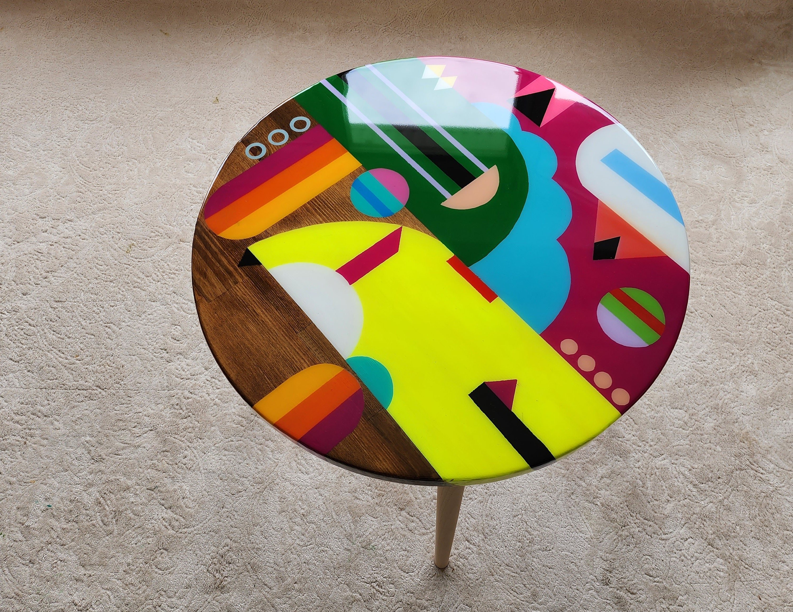 Wooden Resin Boho Side Funky Coffee Table, Modern Handmade Cool Bedside Living Room Entryway End Sofa Middle Colorful Abstract Small Table