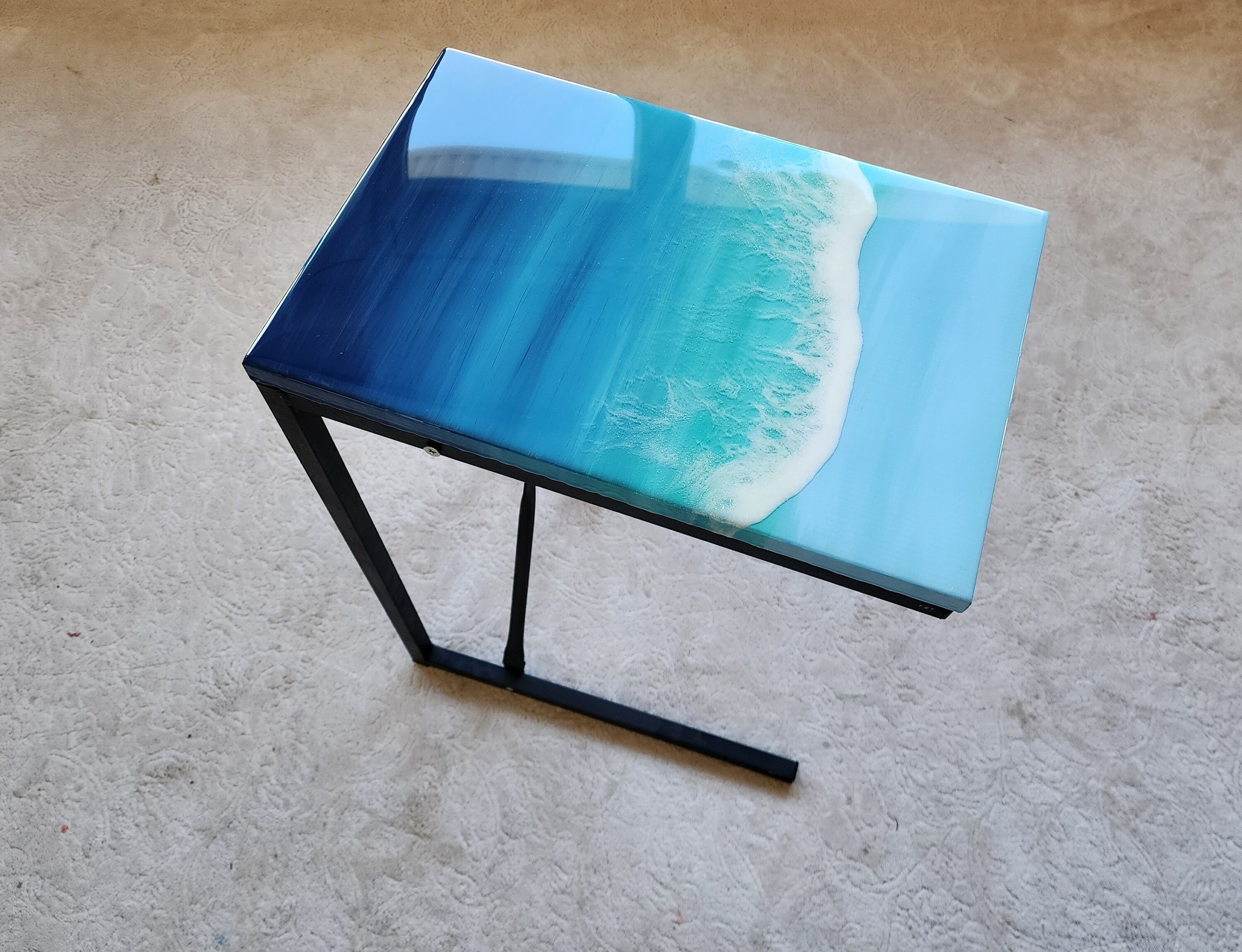 Wooden C Shape Ocean Wave Side End Resin Coffee Table With Metal Legs