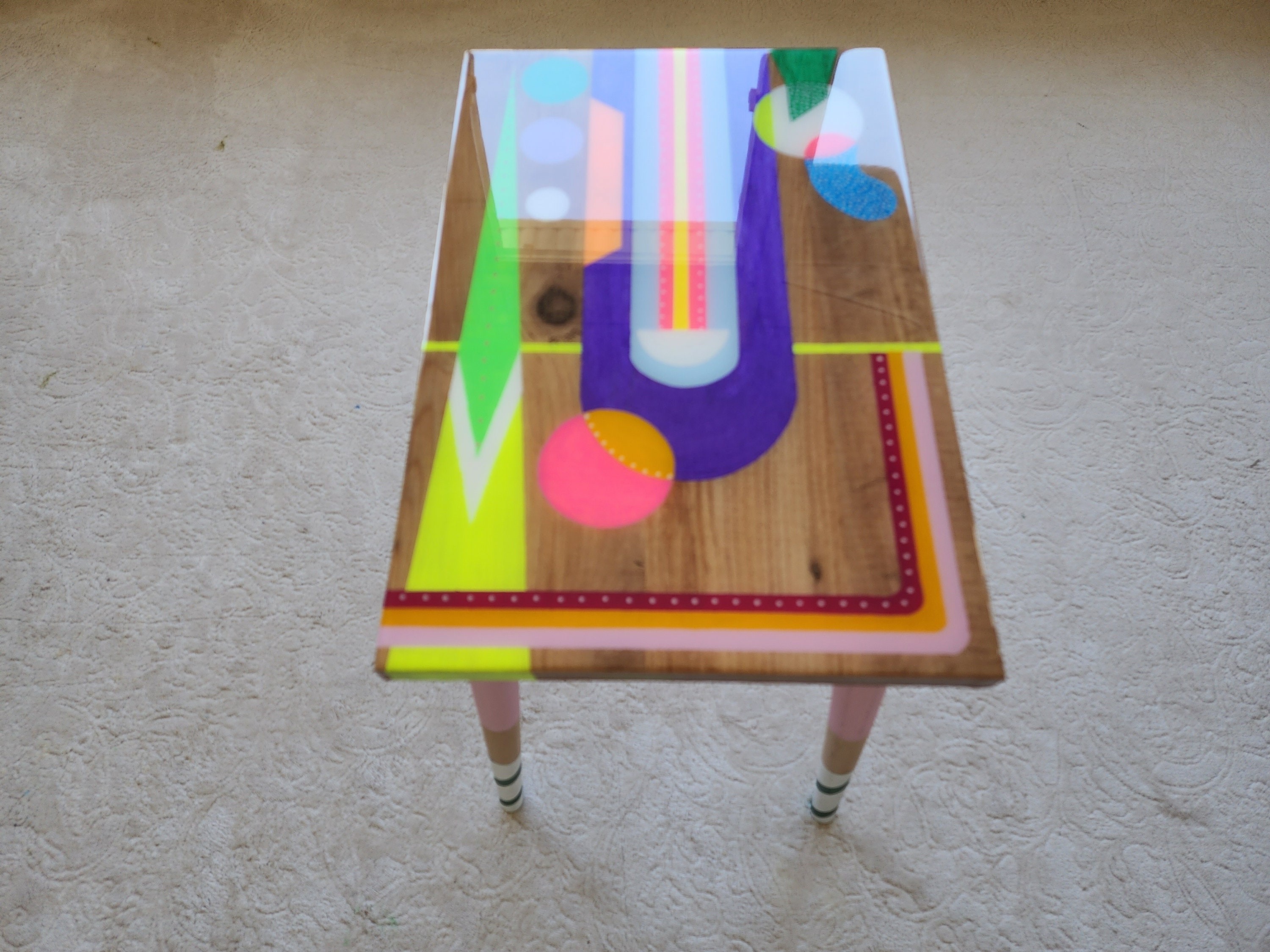Unusual Unique Wooden Retro Epoxy Resin Side Coffee Table,Colorful Funky Eclectic Rainbow Abstract Pop Art Hand Painted Cute End Sofa Table