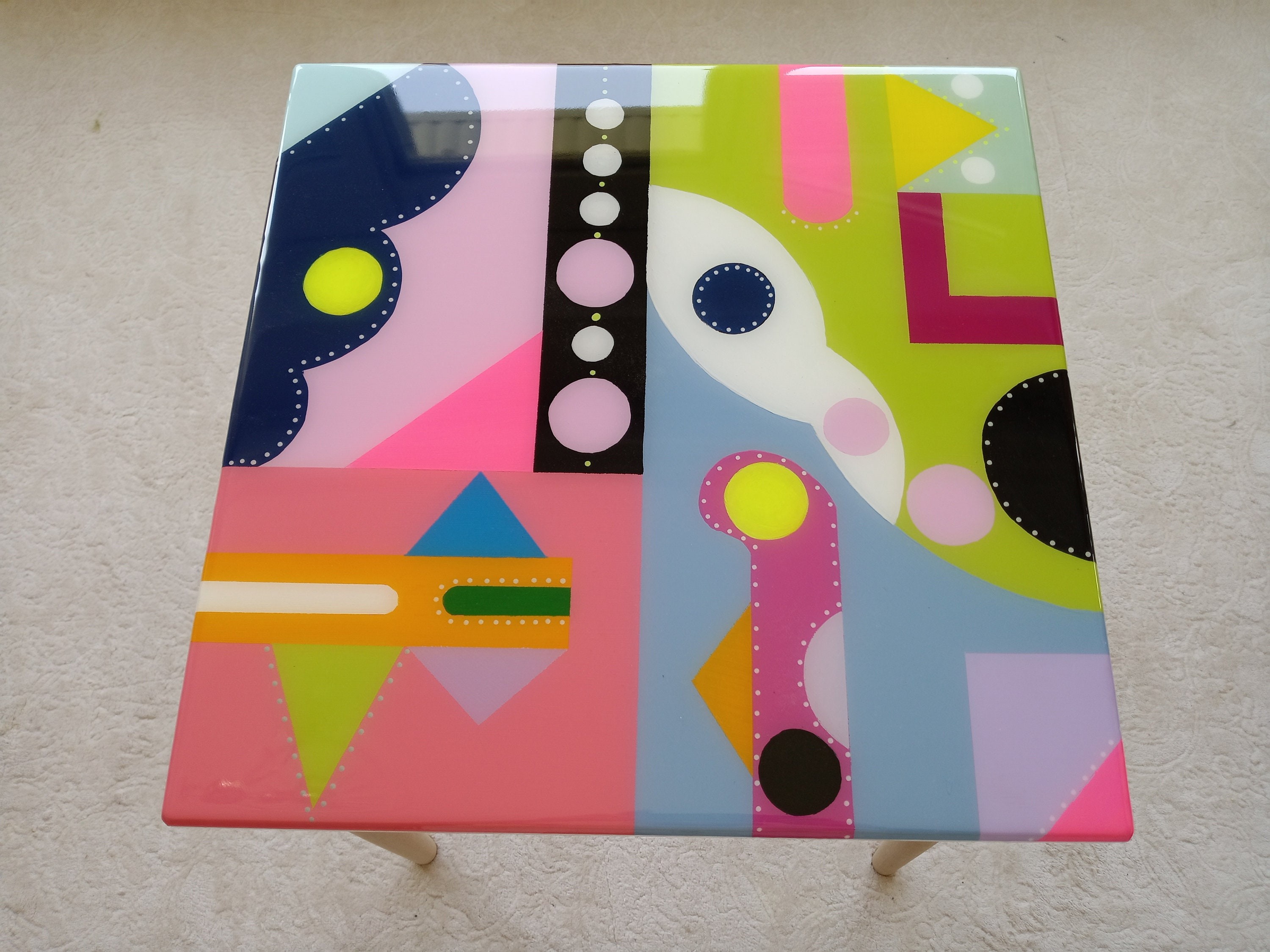 Colorful Small Funky Resin Side End Coffee Table, Yellow Red Pink Unique Wooden Living Room Center Sofa Abstract Epoxy Cool Fun Art Table