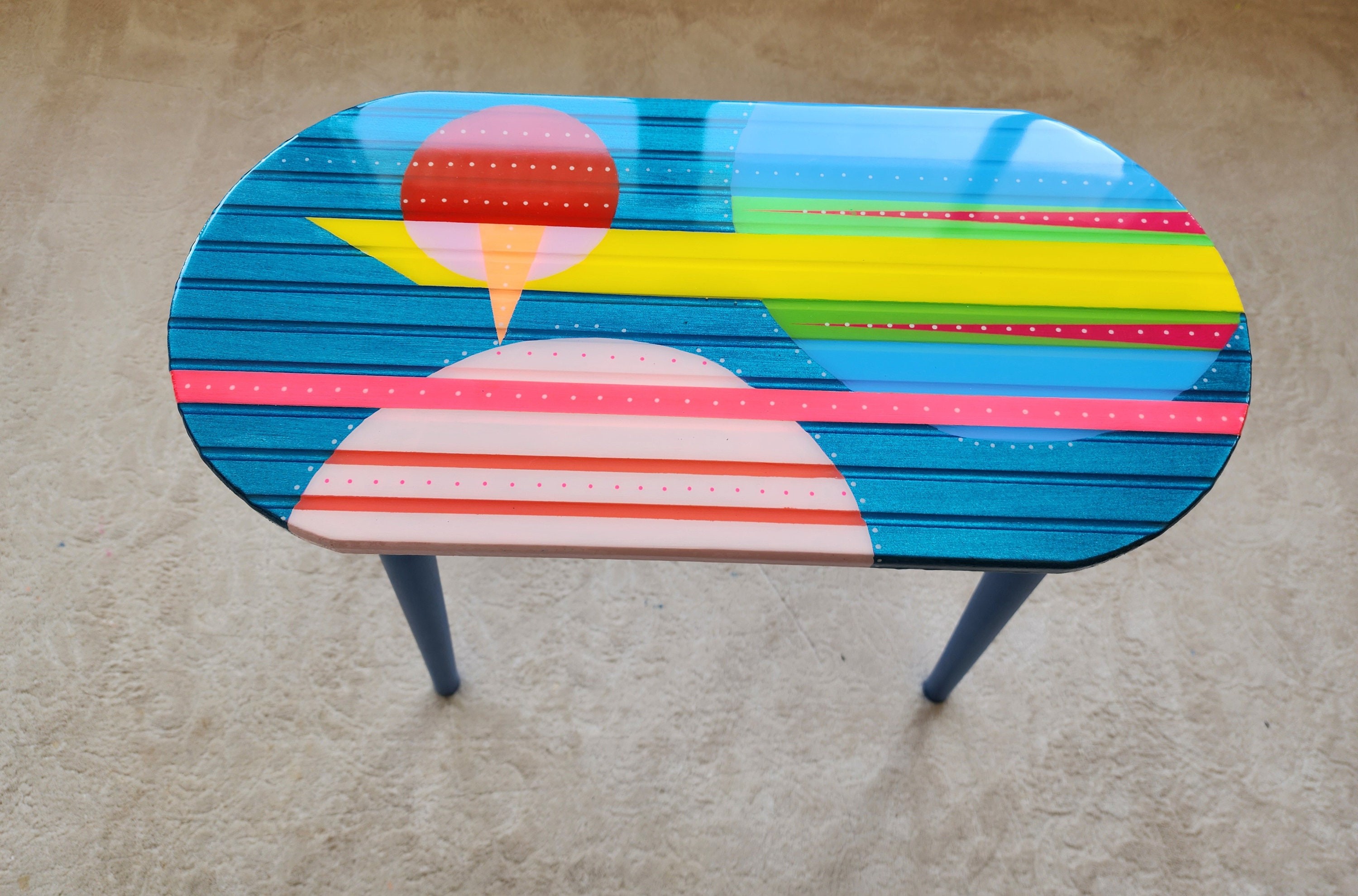 Modern Oval Colorful Wooden Epoxy Resin Side Coffee Table, Minimalist Unique Abstract Funky Maximalist Bedside Unusual Aesthetic Art Table