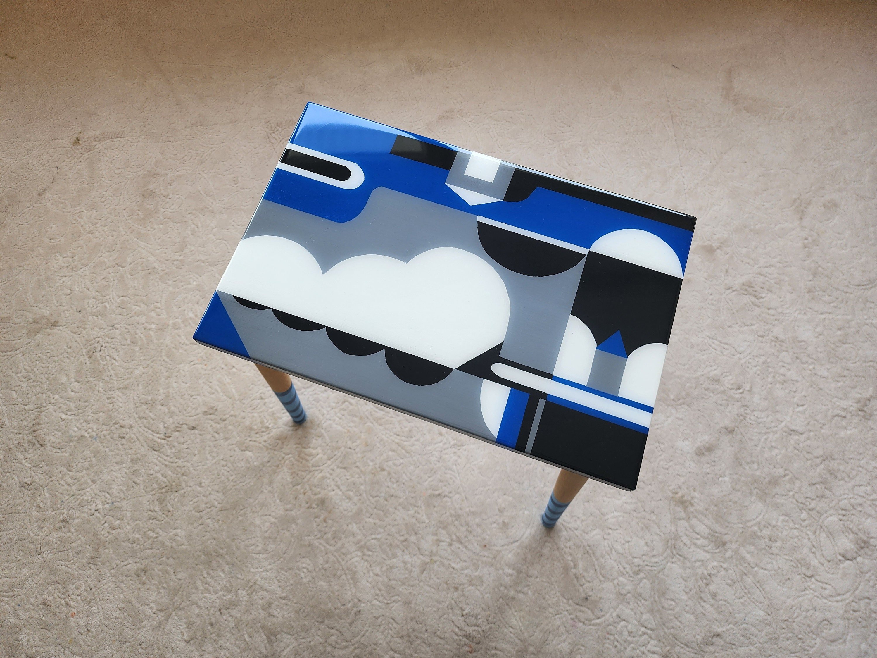 Unique Wooden Retro Epoxy Resin Blue Side Coffee Table,Colorful Funky Eclectic Rainbow Abstract Pop Art Hand Painted Cute End Sofa Table