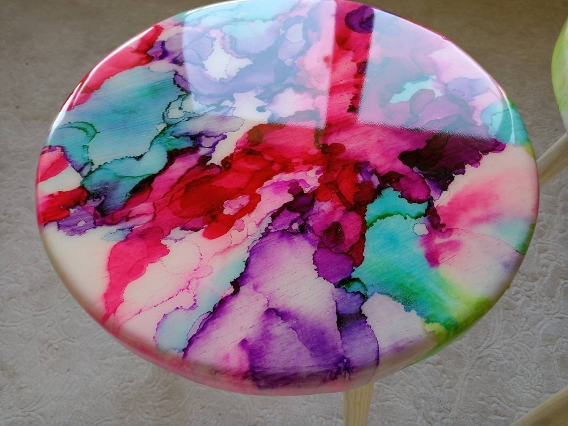 Wooden Colorful Abstract Resin Side Coffee Tables,Round Pink White Eclectic Cool Vibrant Bedside Entryway Handmade Painted Art End Table