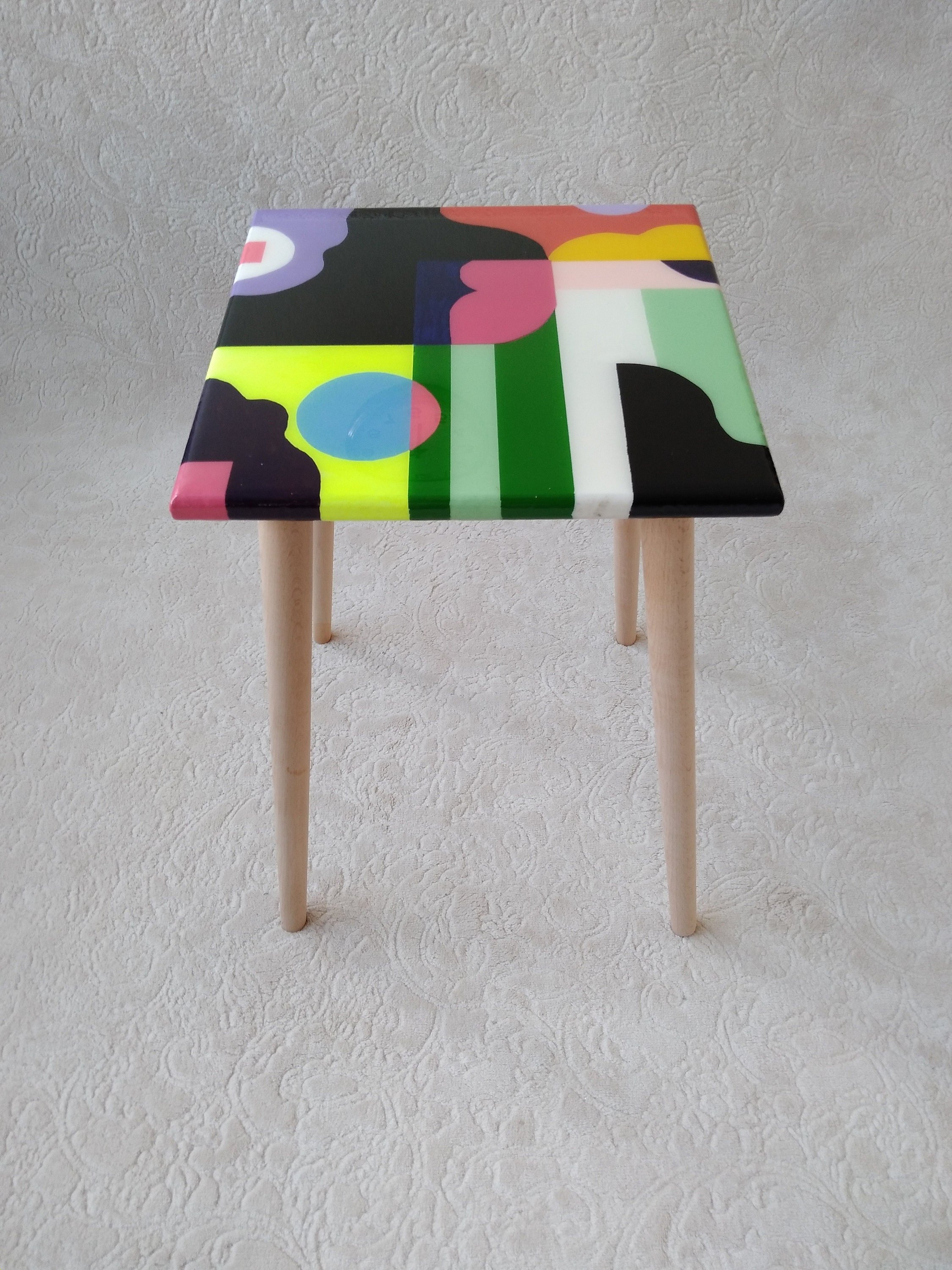 Small Colorful Wooden Resin Abstract Side Coffee Table, Yellow Pink Black Green Modern Entryway Bedside End Sofa Cool Epoxy Funky Art Table