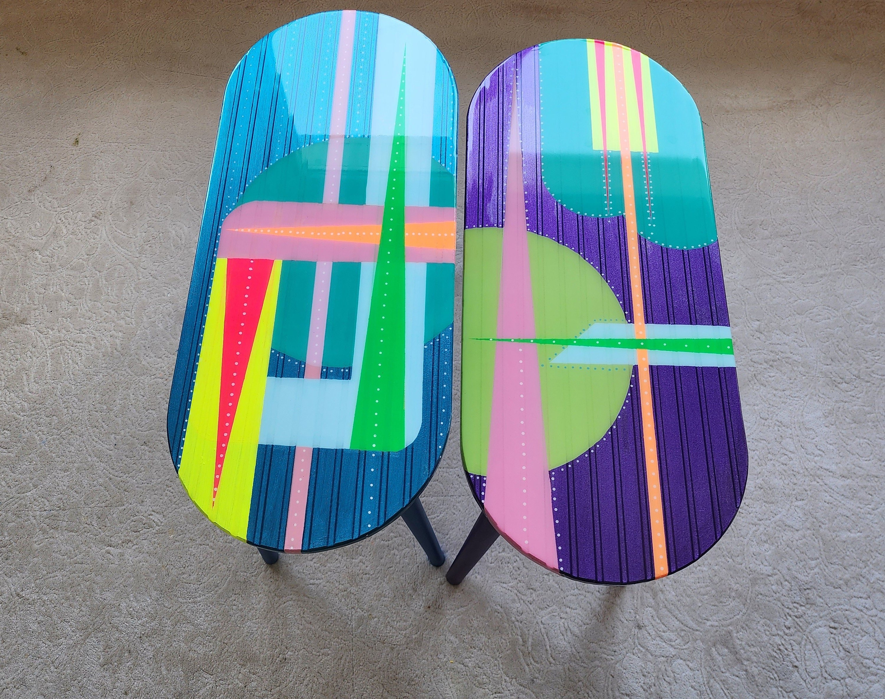 Oval Colorful Abstract Funky Resin Art Side Coffee Tables,Geometric Modern Gift For Mom Her Him Couple,Retro Vintage Pop Art Epoxy End Table
