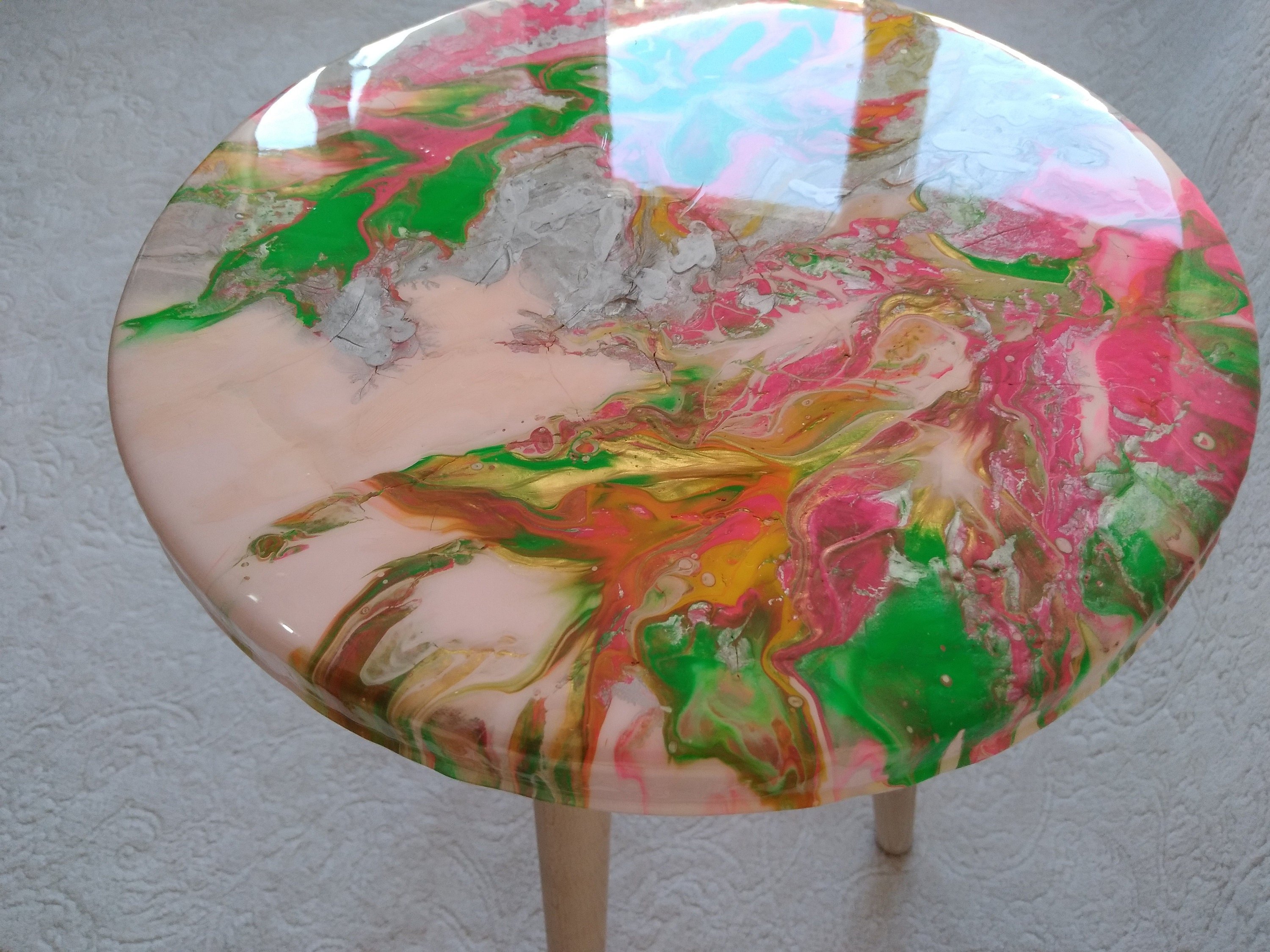 Small Boho Side Sofa Resin Coffee Table, Round Silver Green Modern Unique Epoxy End Bedside Bedroom Rustic Furniture Wood Art Coffee Table