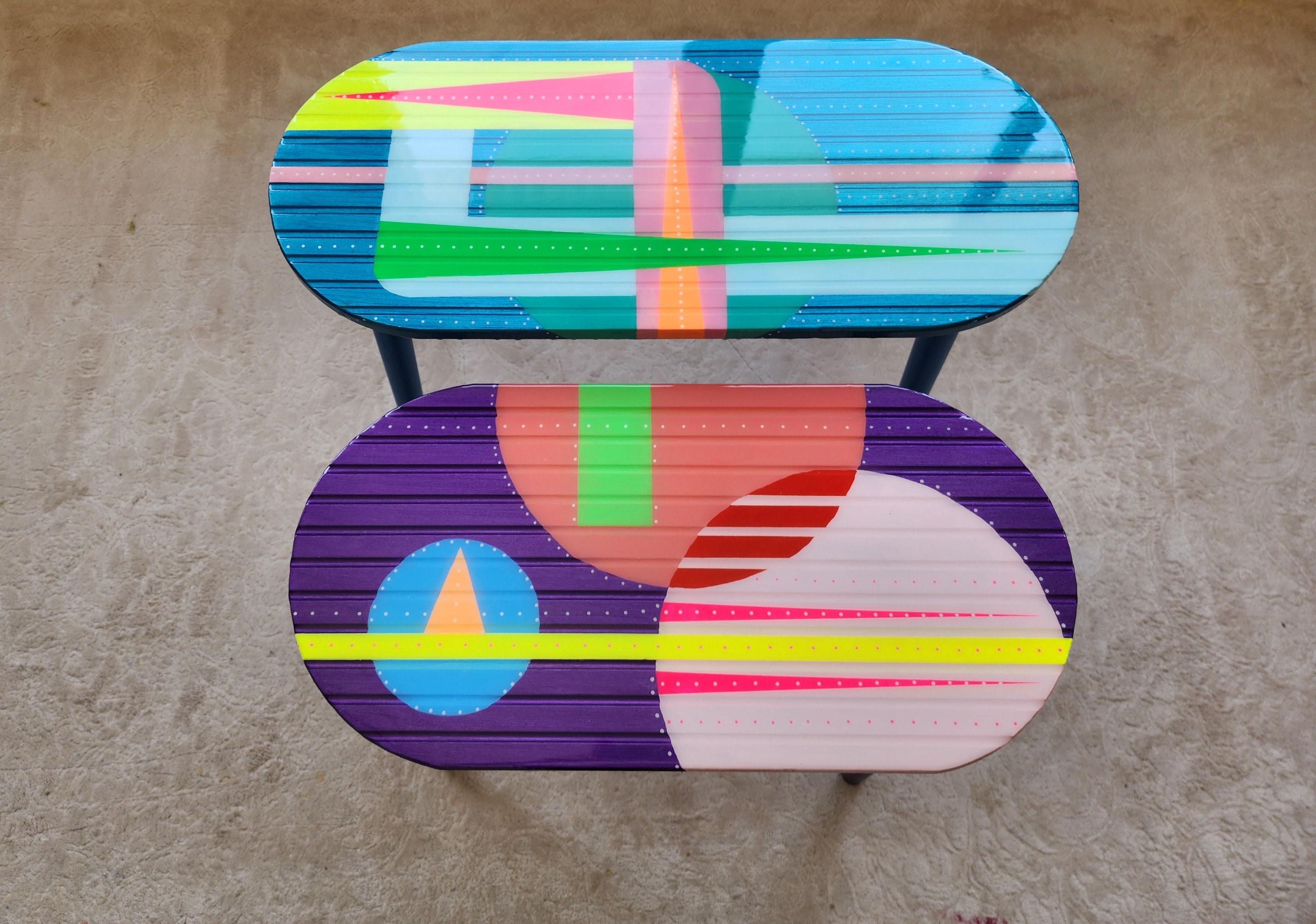 Oval Retro Abstract Modern Epoxy Resin Side Funky Coffee Tables,Colorful Vintage Pop Art Geometric Purple Blue Cool Bedside Center Art Table