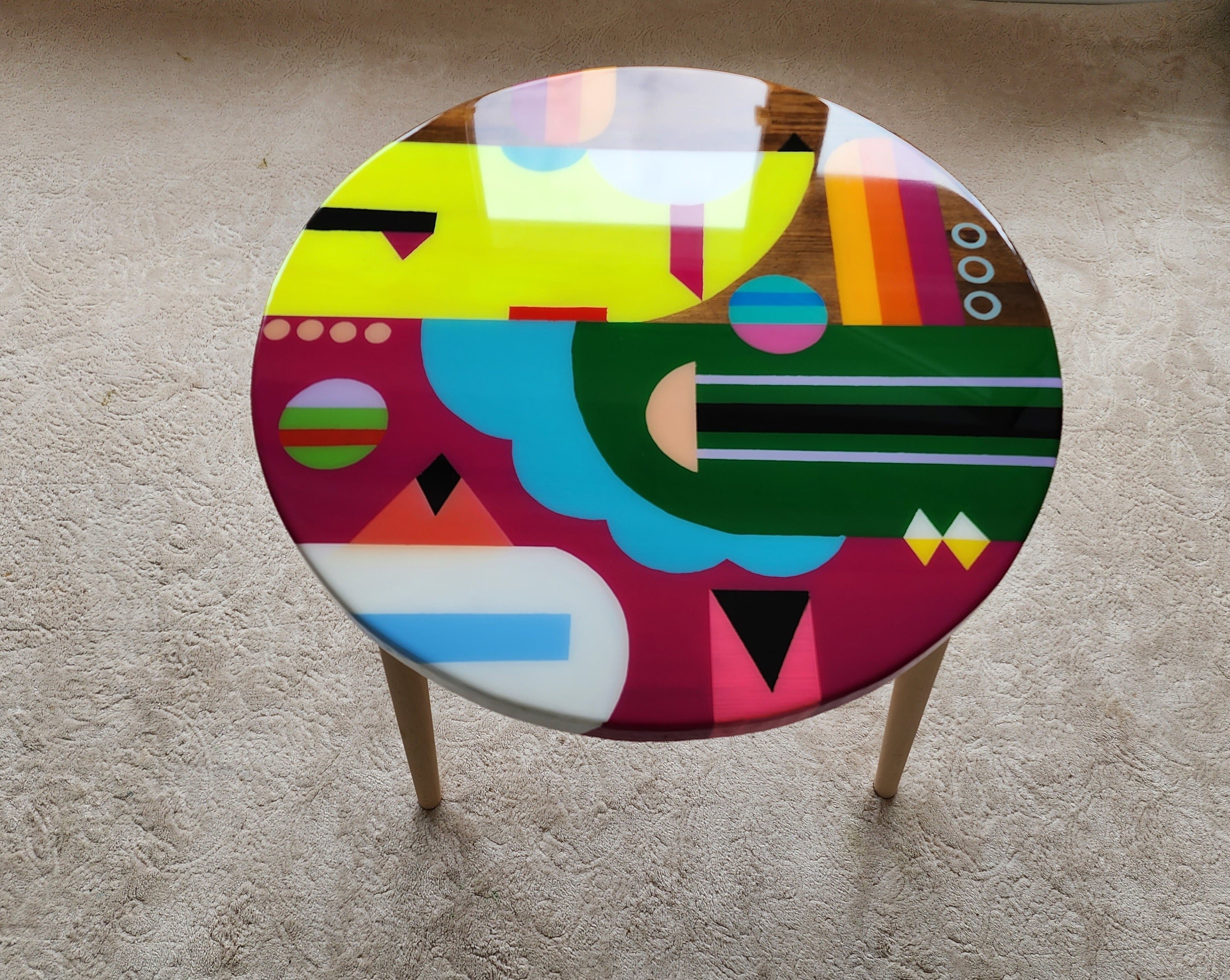 Wooden Resin Boho Side Funky Coffee Table, Modern Handmade Cool Bedside Living Room Entryway End Sofa Middle Colorful Abstract Small Table