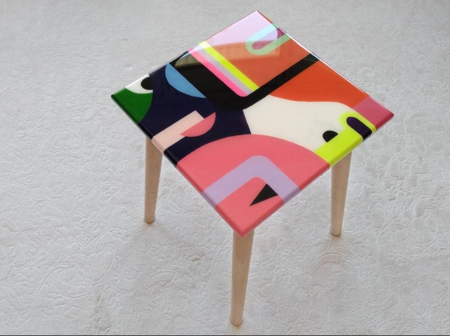 Colorful Funky Epoxy Resin Side End Coffee Table, Unusual Square Mid Century Modern Retro Vintage Cool Bedside Entryway Pink Art Sofa Table