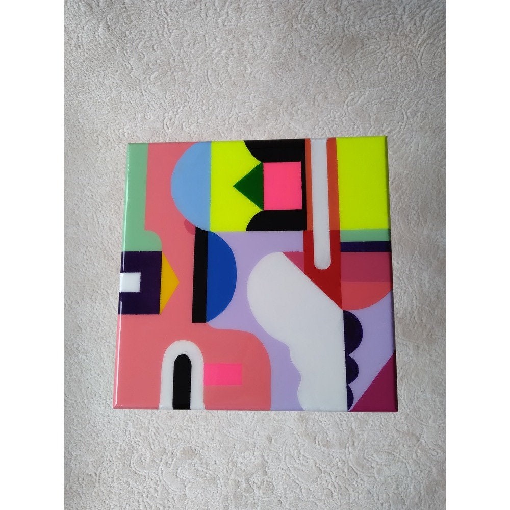 Colorful Pink Funky Wooden Side Resin Tables,Yellow Unique Bedside Living Room Modern  End Center Epoxy Abstract Cool Sofa Art Coffee Tables
