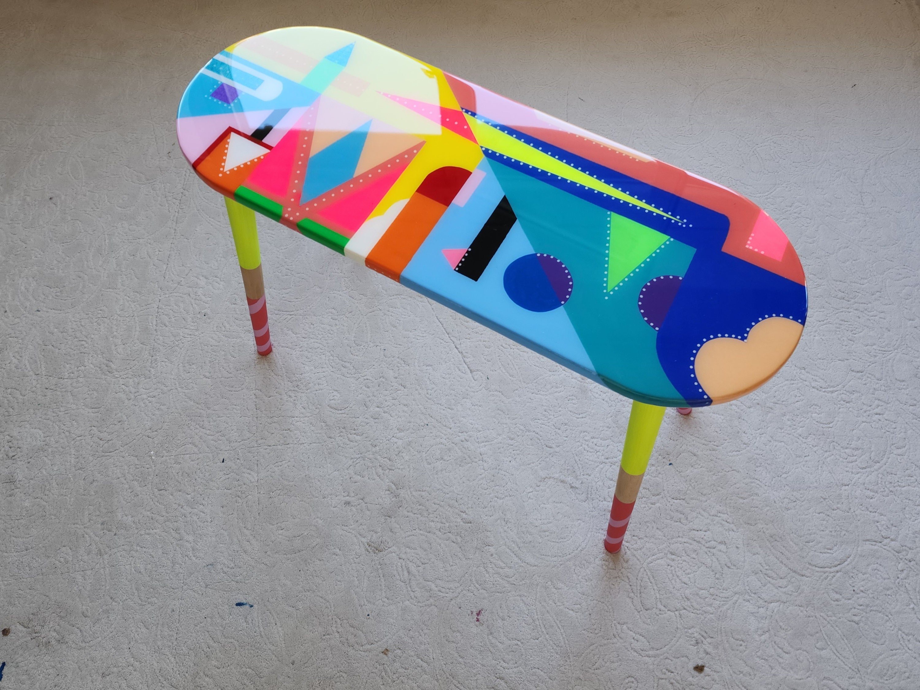 Oval Wooden Pink Epoxy Resin Cool Art Side Coffee Table