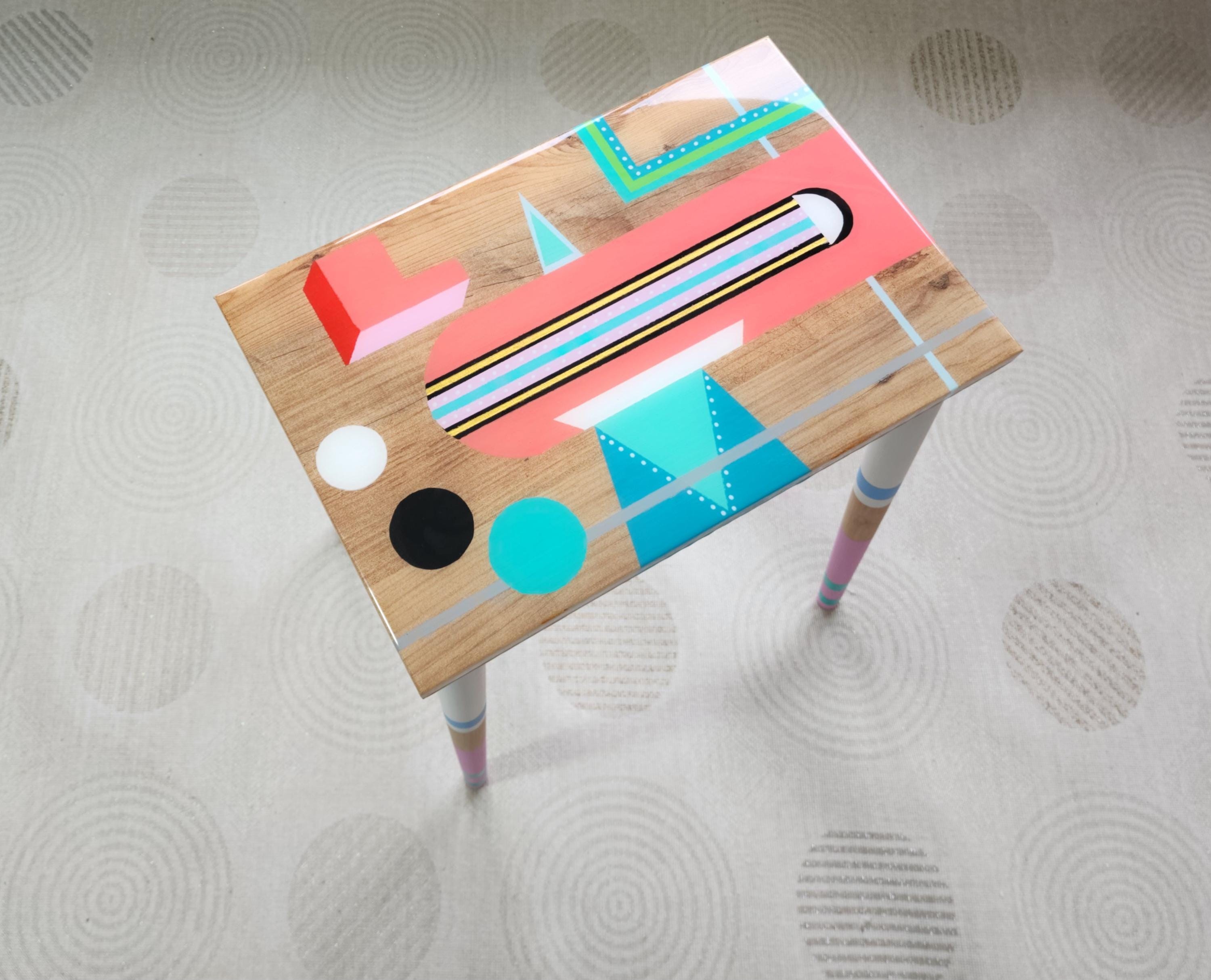 Unusual Unique Wooden Colorful Funky Epoxy Resin Side Coffee Table, Eclectic Rainbow Abstract Pop Art Hand Painted Cute Retro End Sofa Table