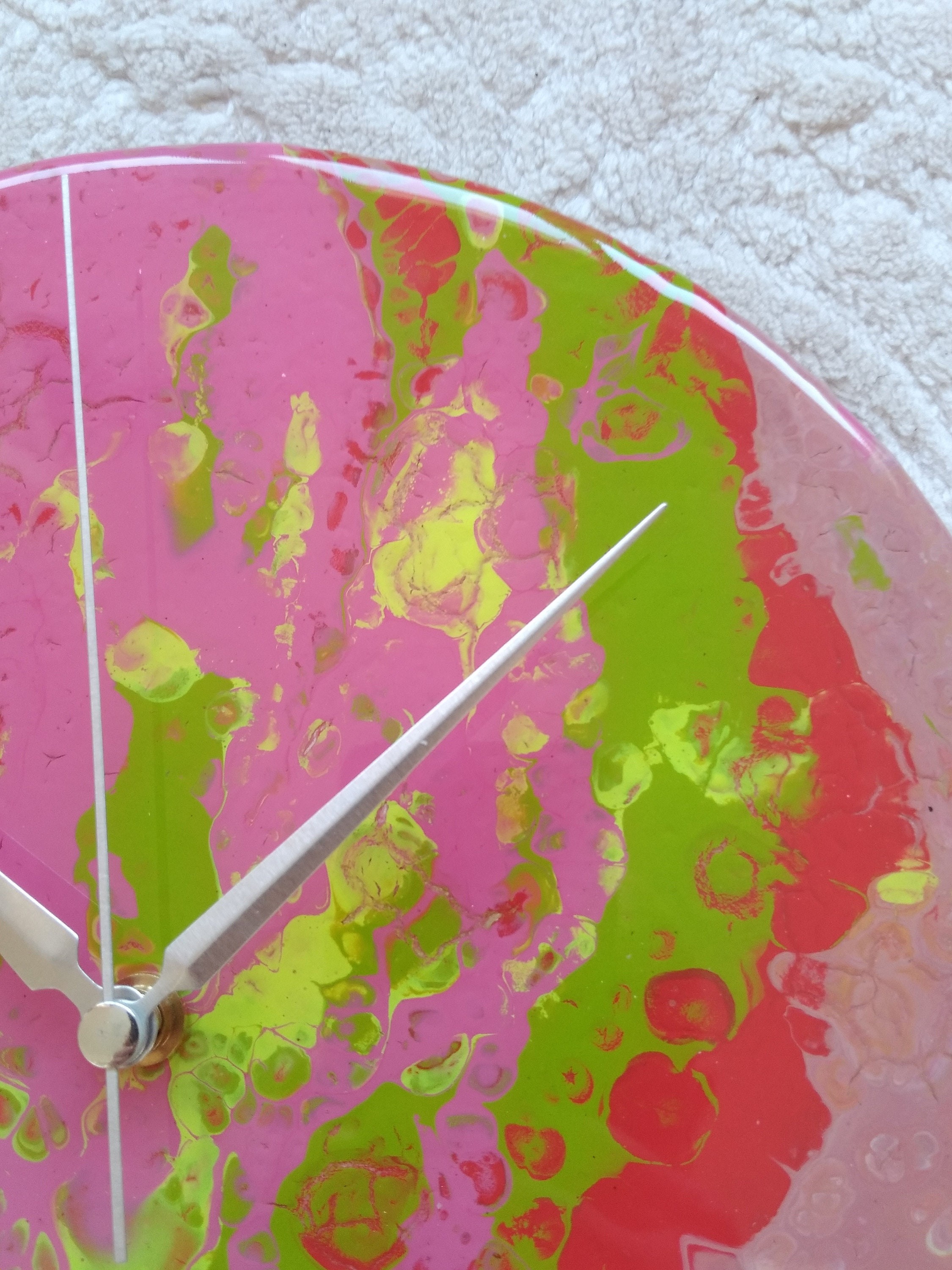 Modern Small Abstract Resin Wall Clock, Colorful Unique Cool Gift Silent Analog Bedroom Living Room Entryway Brown Red Pink Green Art Clock