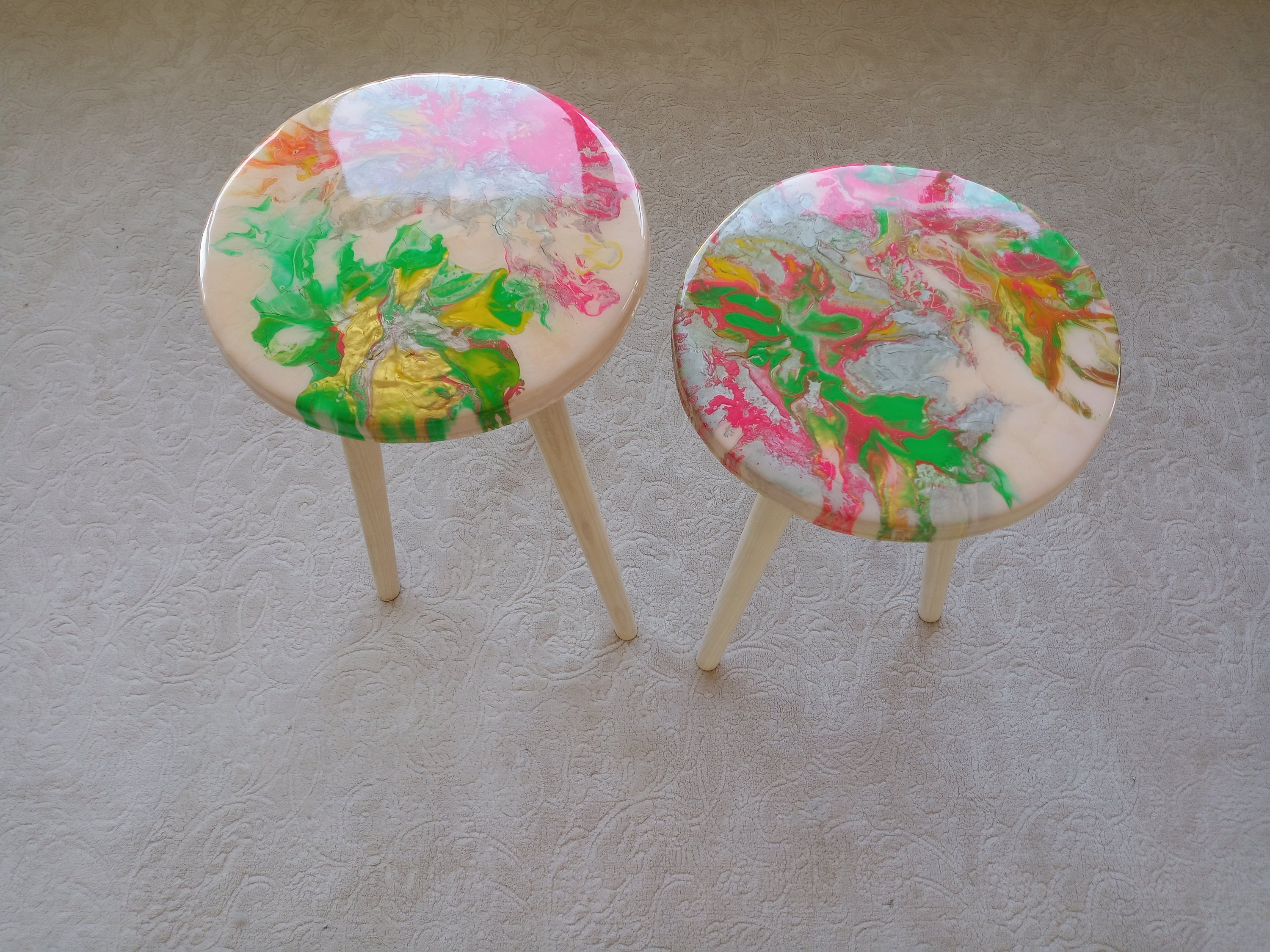 Round Abstract Pink Green Epoxy Resin Side Coffee Tables