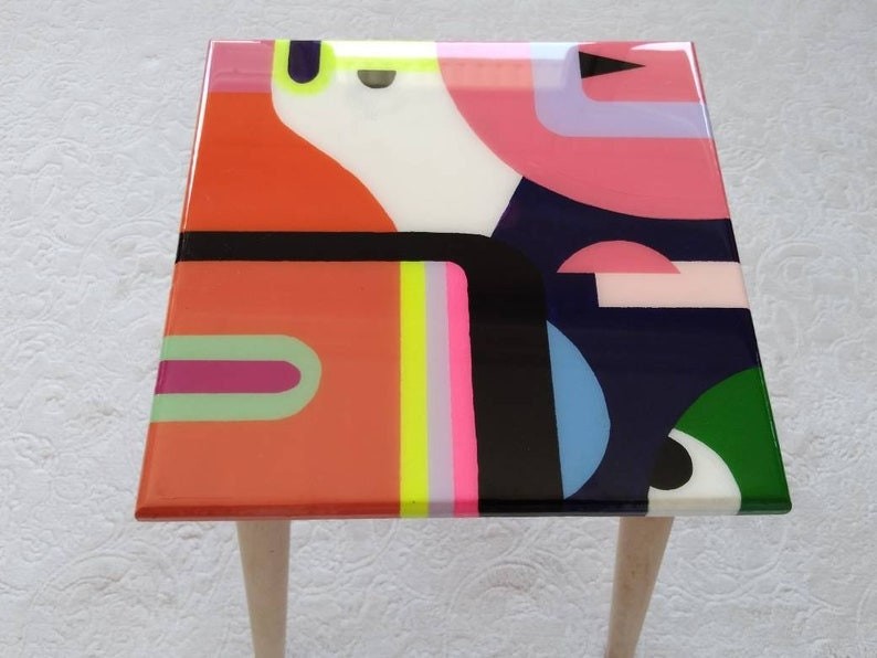 Abstract Modern Colorful Resin Side Coffee Tables, Funky Retro Art Furniture Cool Living Room Sofa Live Edge Wooden Vintage Epoxy End Table