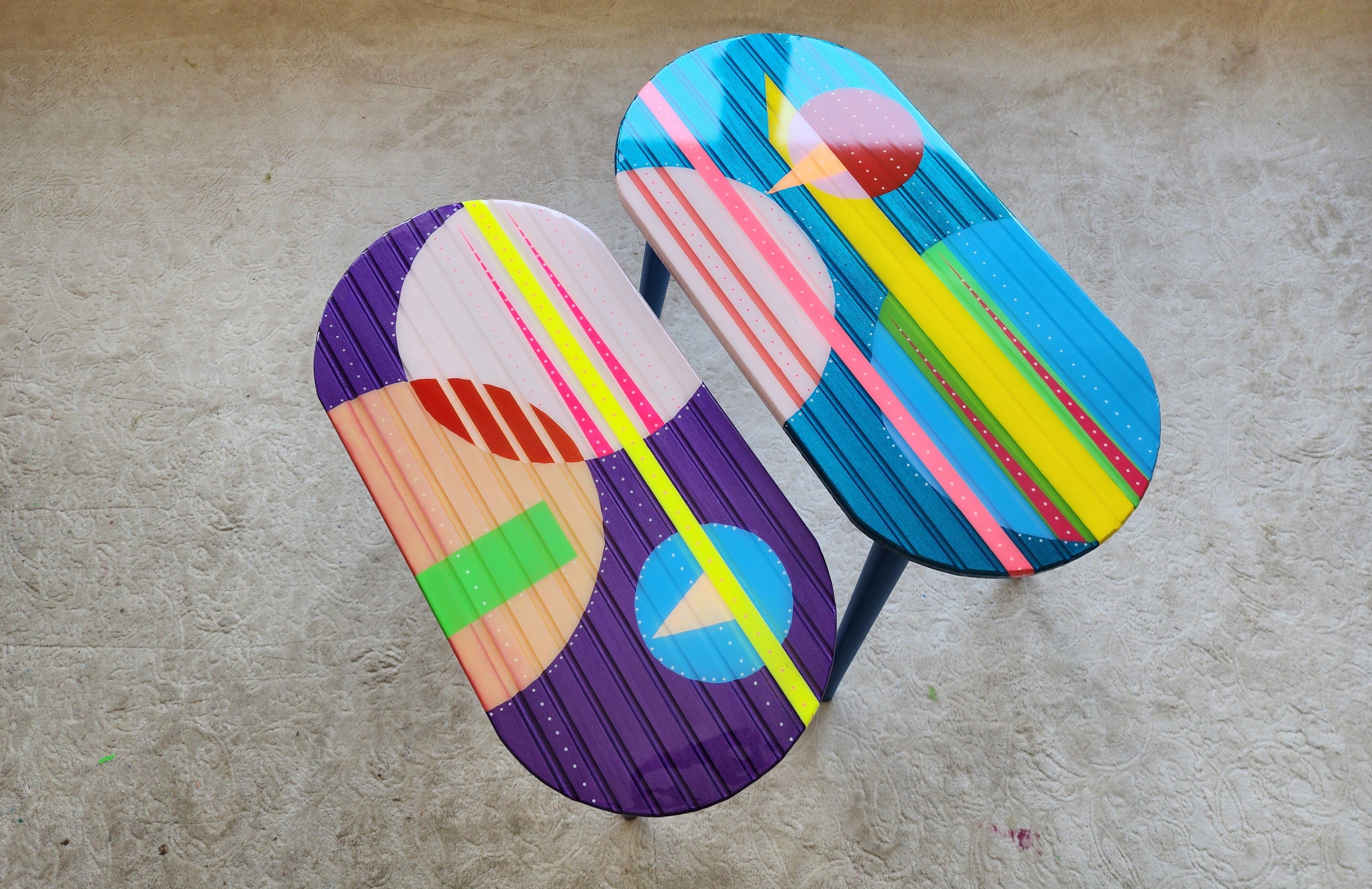 Colorful Abstract Handmade Resin Cool Side Coffee Tables,Modern Wooden Funky Bedside Living Room Entryway End Sofa Small Boho Middle Tables