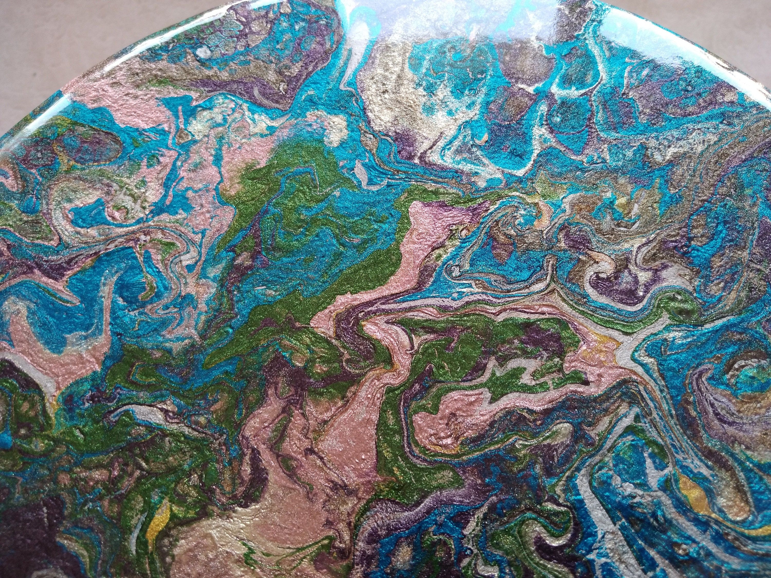 Round Small Boho Resin Sofa Coffee Table, Modern Wooden Green Bedside Wood Unique Brown Epoxy End Side Farmhouse Abstract Art Coffee Table