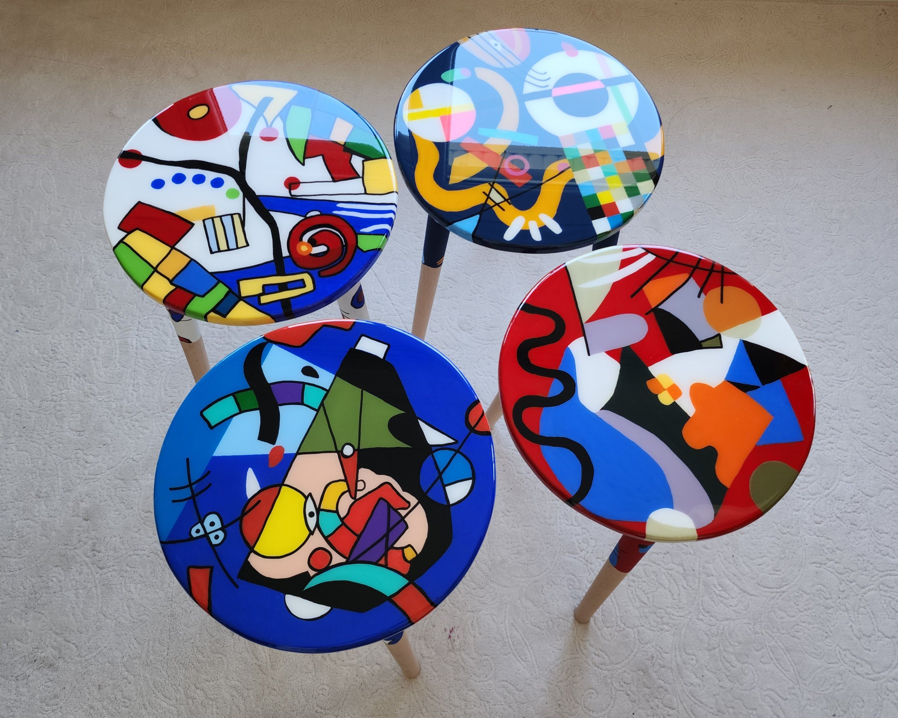 Unusual Abstract Funky Colorful Side Resin Coffee Tables, Maximalist Eclectic Cool Hand Painted Cute Blue White Red Epoxy Pop Art End Tables