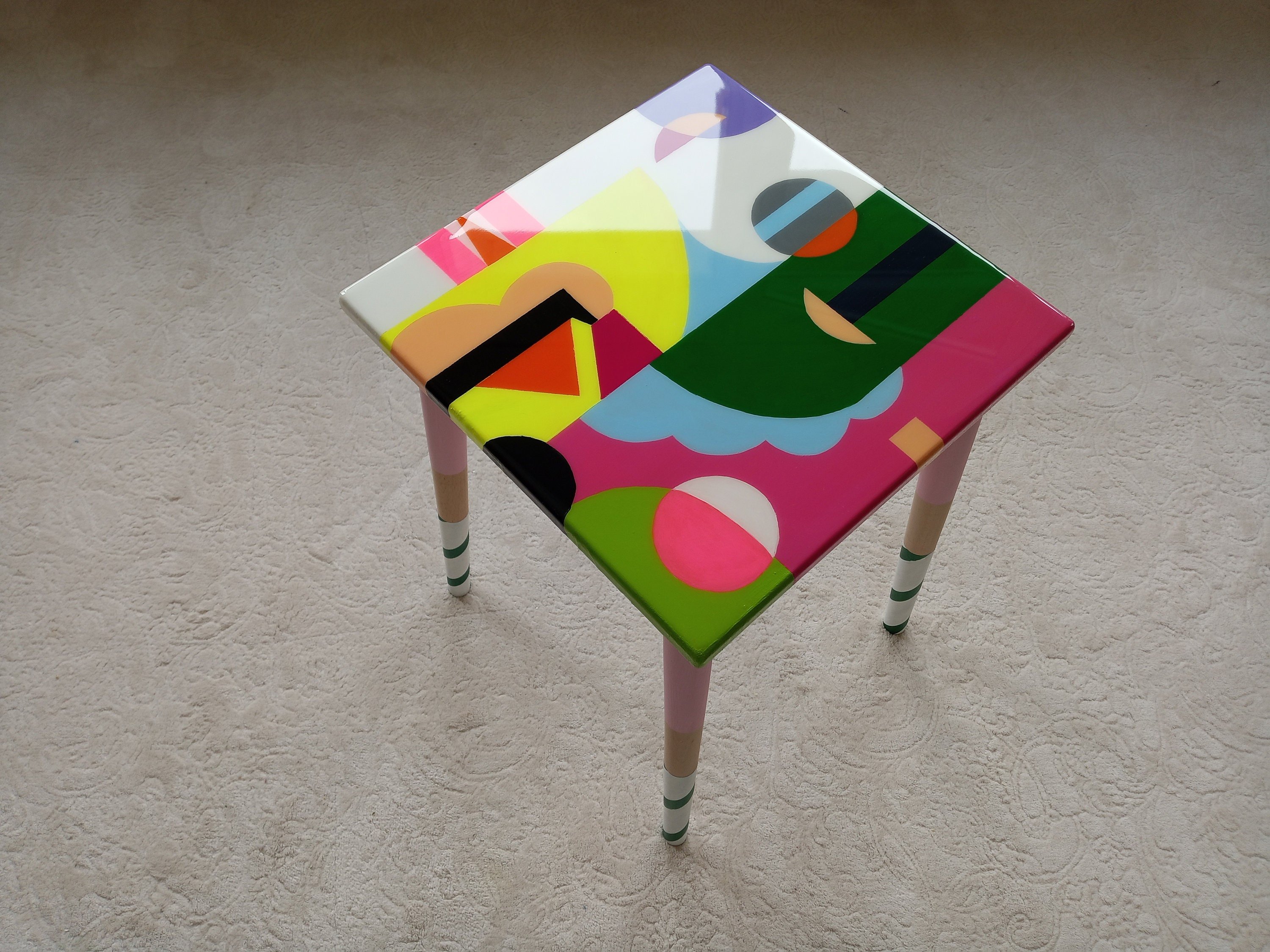 Square Colorful Funky Abstract Boho Resin Table,Pink Purple Groovy Vibrant Wood Rainbow Retro Hippi End Side Cool Luxury Center Coffee Table