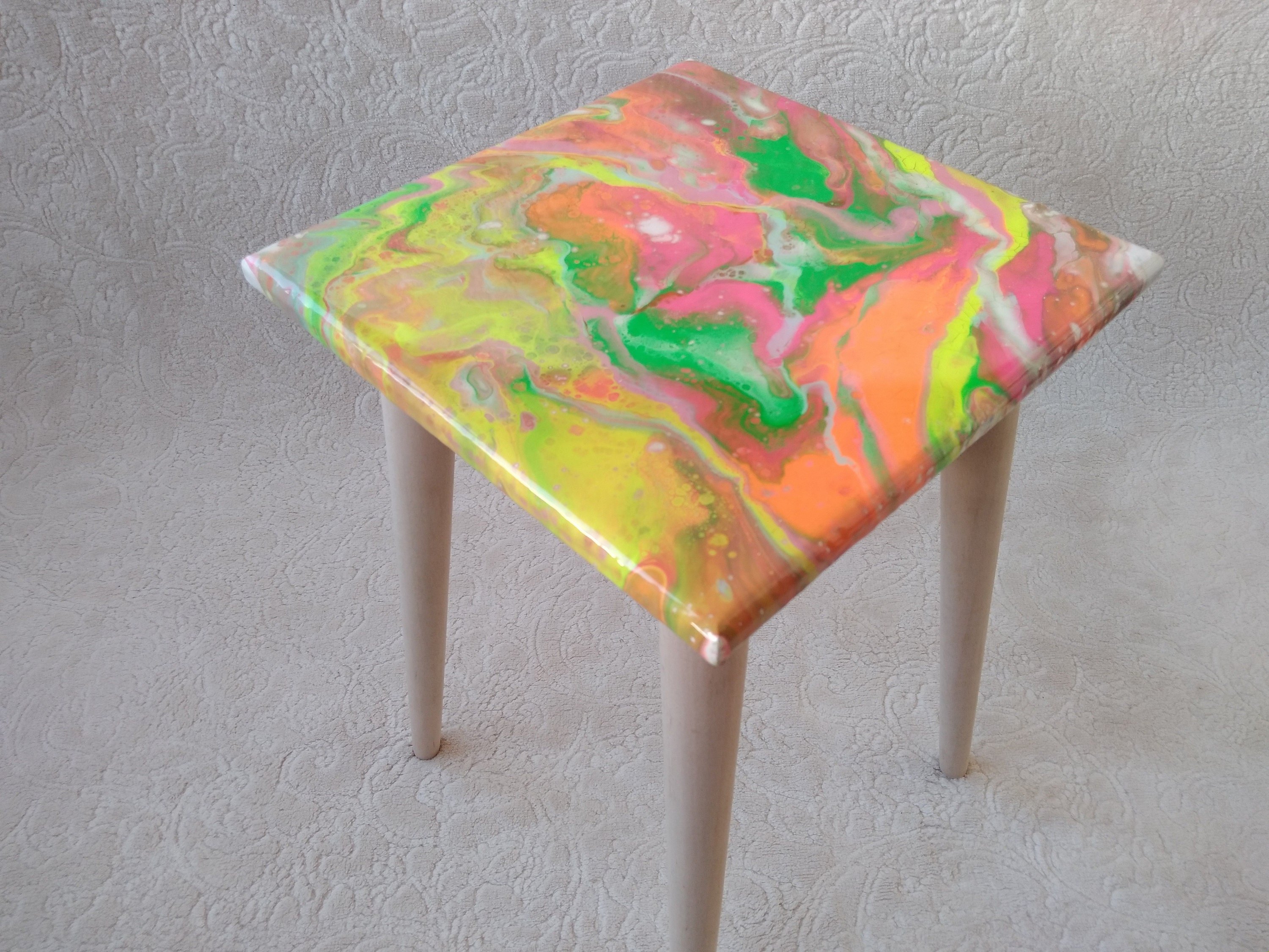 Small Colorful Abstract Resin Side Coffee Table, Pink Square Eclectic Modern Wooden End Sofa Epoxy Neon Cool Painted Boho Art Bedside Table