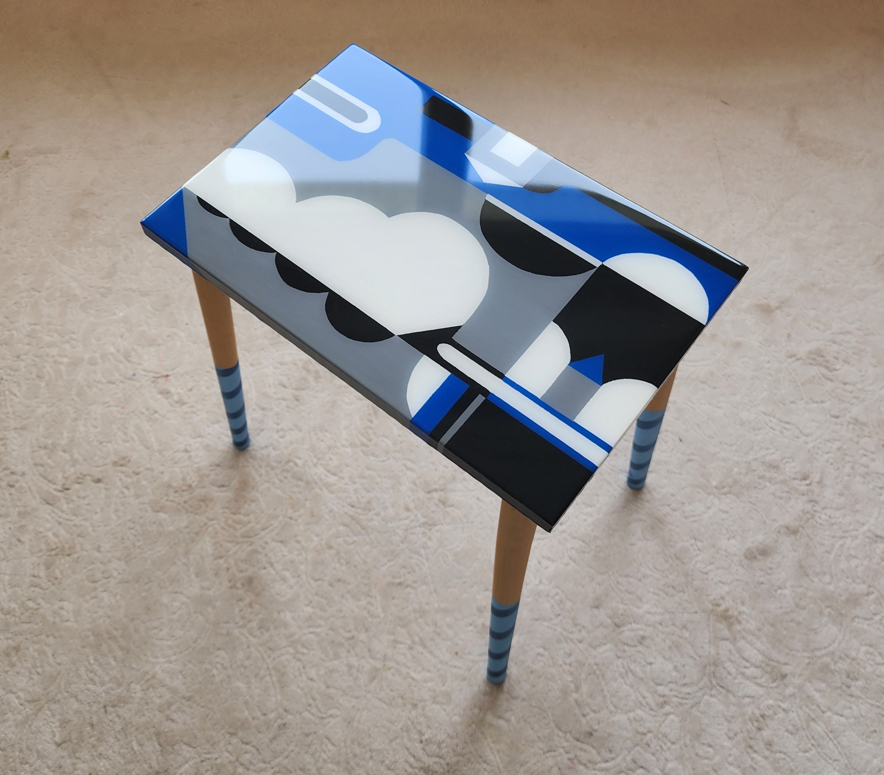 Unique Wooden Retro Epoxy Resin Blue Side Coffee Table,Colorful Funky Eclectic Rainbow Abstract Pop Art Hand Painted Cute End Sofa Table