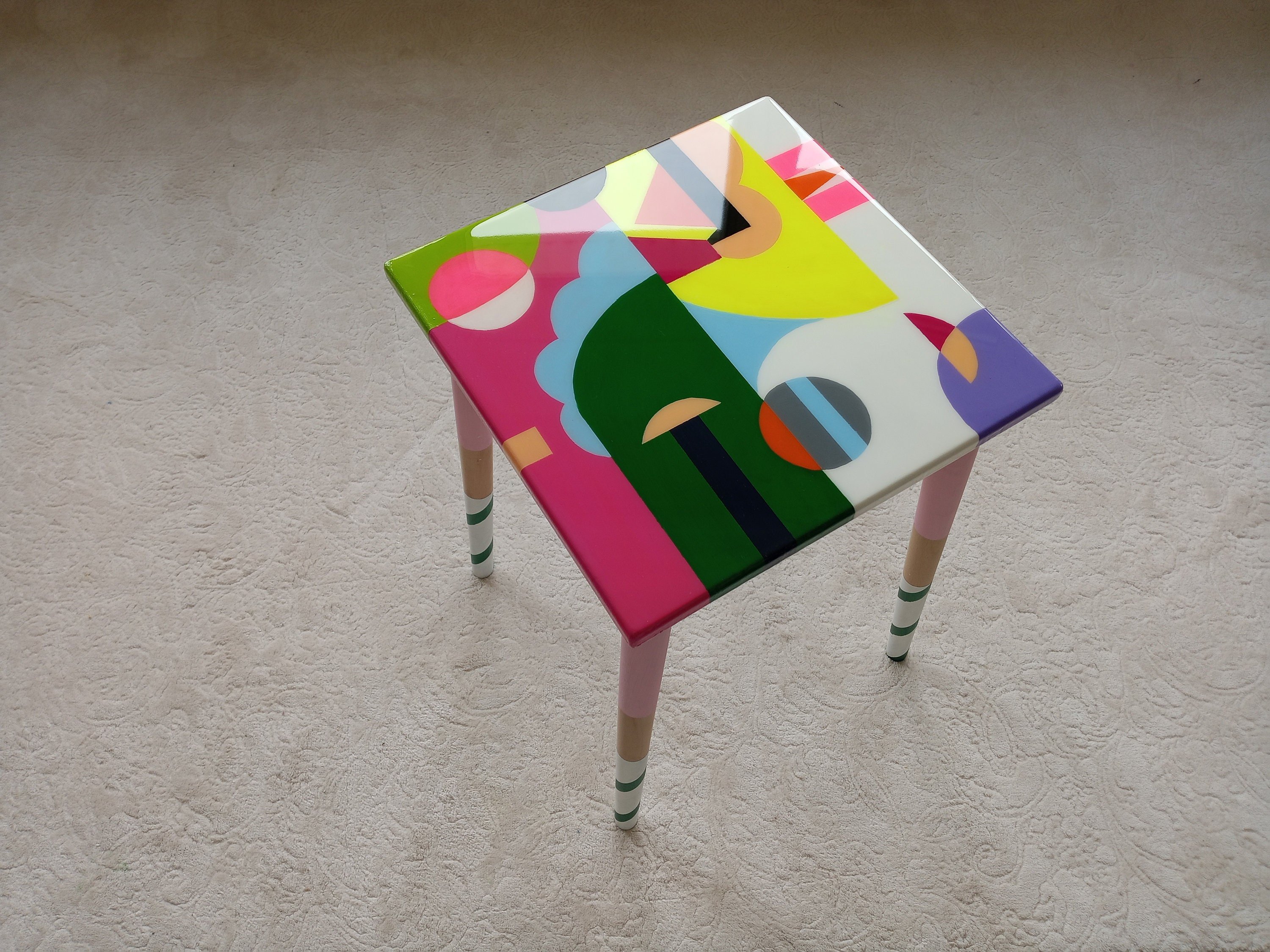 Square Colorful Funky Abstract Boho Resin Table,Pink Purple Groovy Vibrant Wood Rainbow Retro Hippi End Side Cool Luxury Center Coffee Table