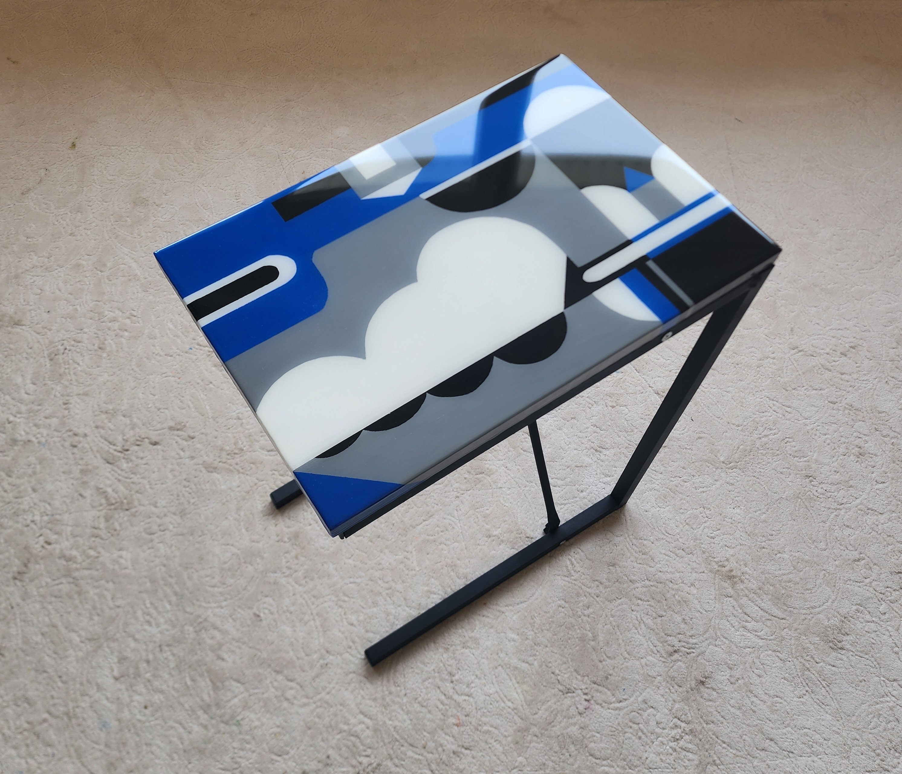 Colorful C Shaped Side/End Epoxy Resin Table, Modern Abstract Painted Coffee Table For Living Room,Laptop Stand, Wood Sofa Couch Art Table