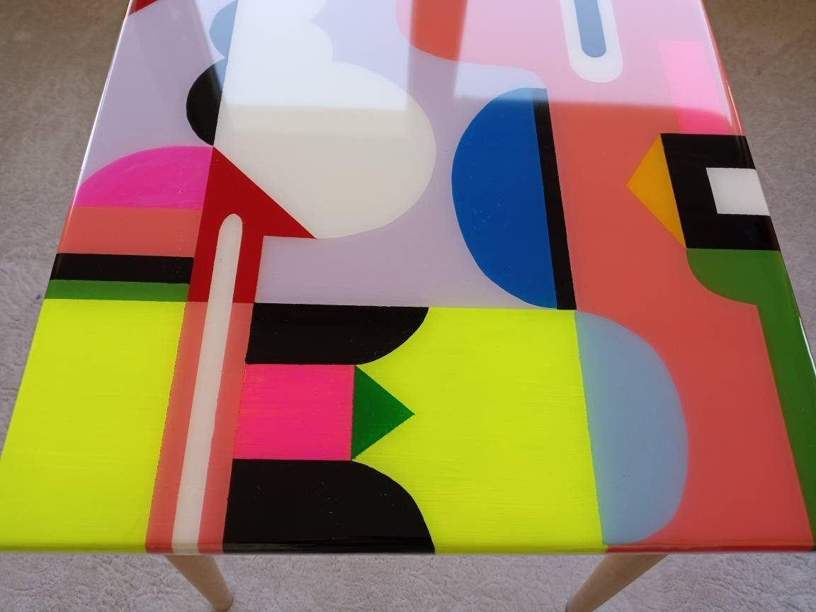 Abstract Pink Resin Side End Funky Coffee Table, Yellow Modern Unique Colorful Living Room Bedside Center Wooden Epoxy Art Sofa Coffee Table