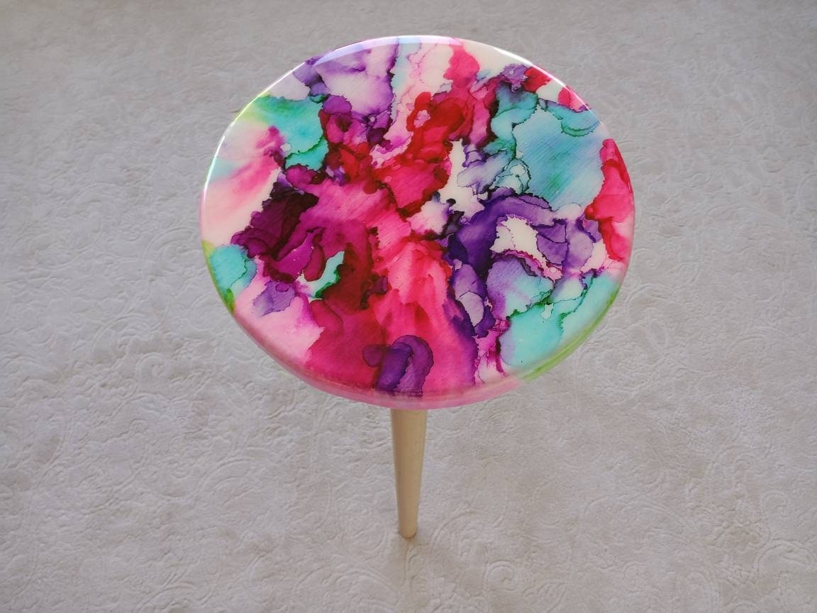 Round Colorful Abstract Vibrant Epoxy Resin Side Table,Painted Small Unusual Eclectic Cool Cute Wooden End Sofa Red Center Art Coffee Table