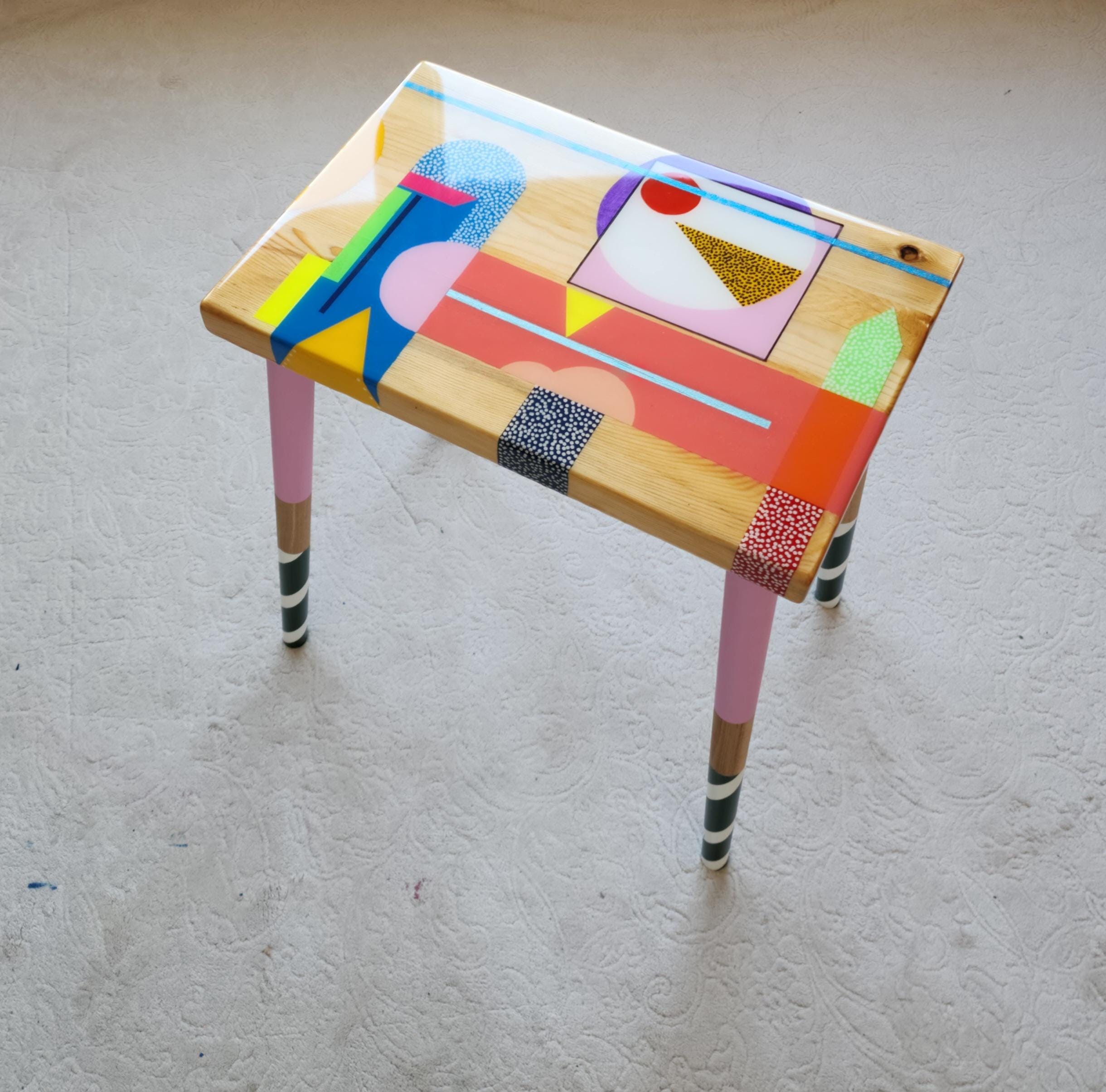 Small Wooden Handmade Resin Cool Side Coffee Table,Pink Modern Bedside Living Room Entryway End Colorful Abstract Funky Boho Epoxy Art Table