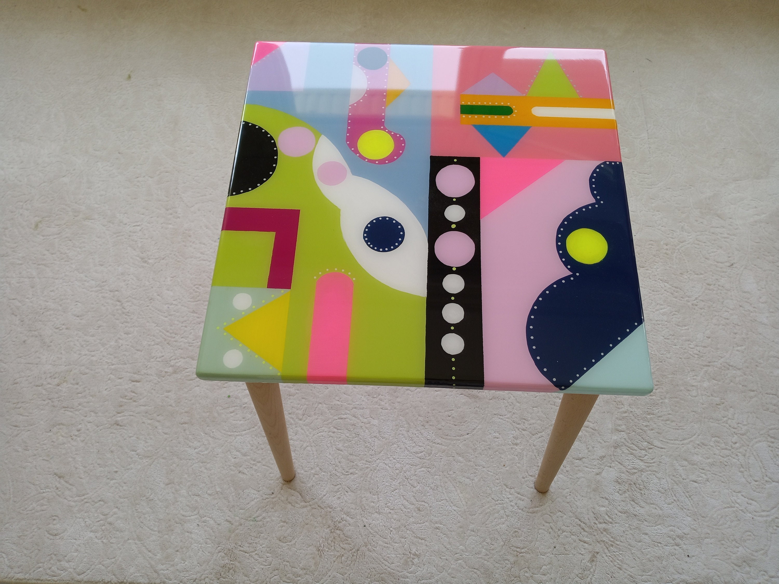 Colorful Small Funky Resin Side End Coffee Table, Yellow Red Pink Unique Wooden Living Room Center Sofa Abstract Epoxy Cool Fun Art Table