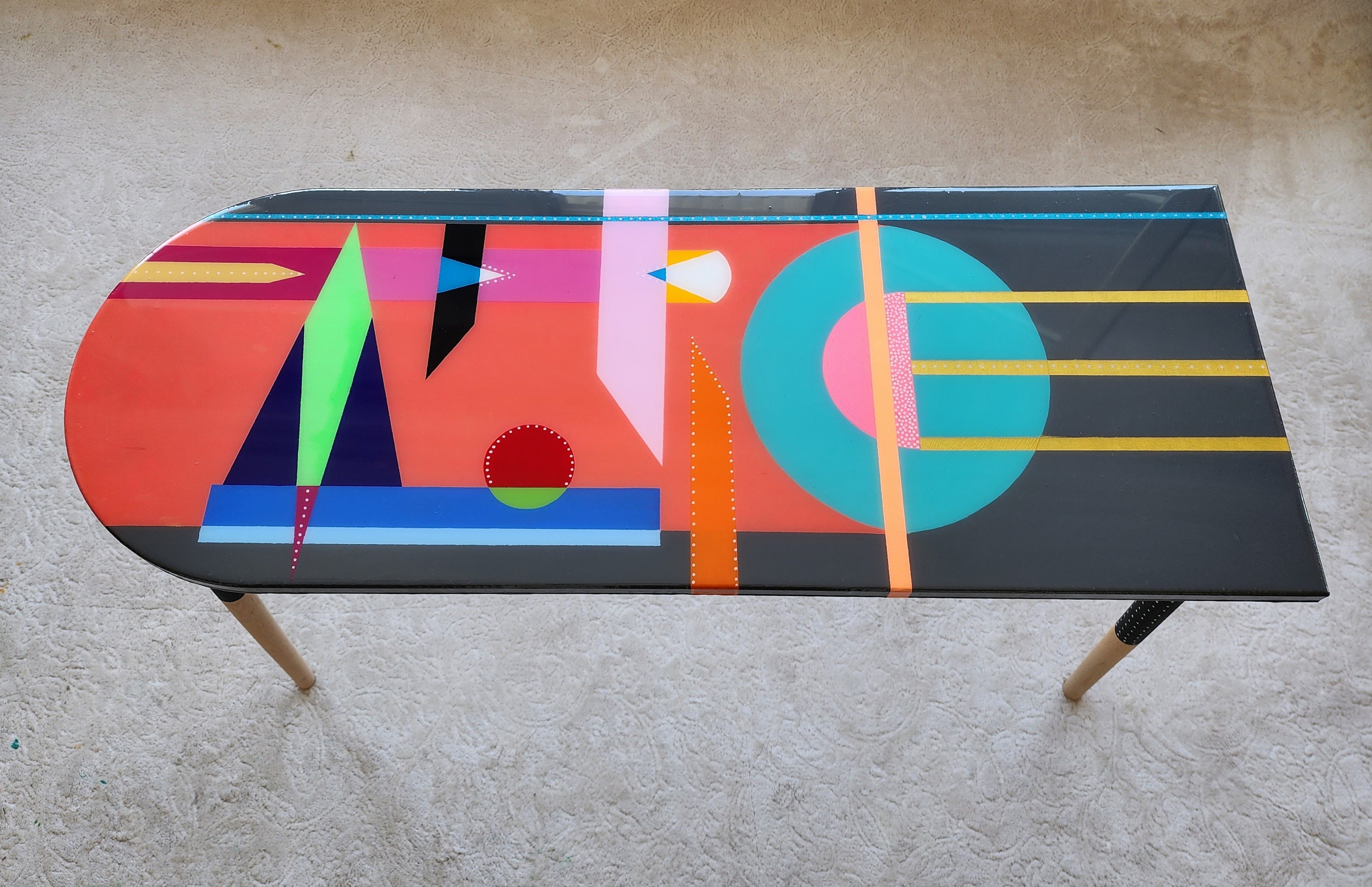 Unusual Colorful Abstract Funky Epoxy Resin Coffee Table, Modern Handmade Cool Eclectic Retro Boho Pop Art Black Pink Side End Center Table
