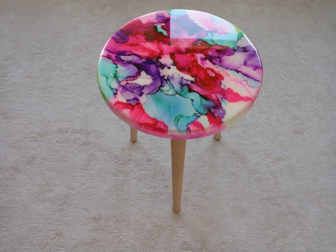 Round Colorful Abstract Vibrant Epoxy Resin Side Table,Painted Small Unusual Eclectic Cool Cute Wooden End Sofa Red Center Art Coffee Table