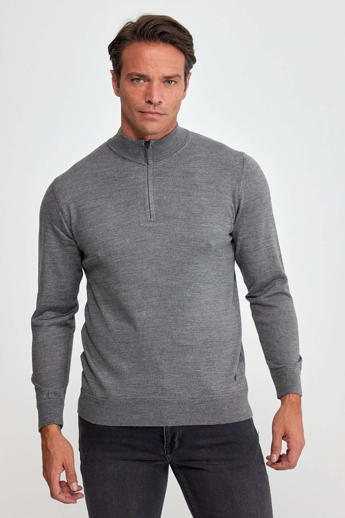 Erkek Dik Yaka Fermuarlı Kazak - Gri