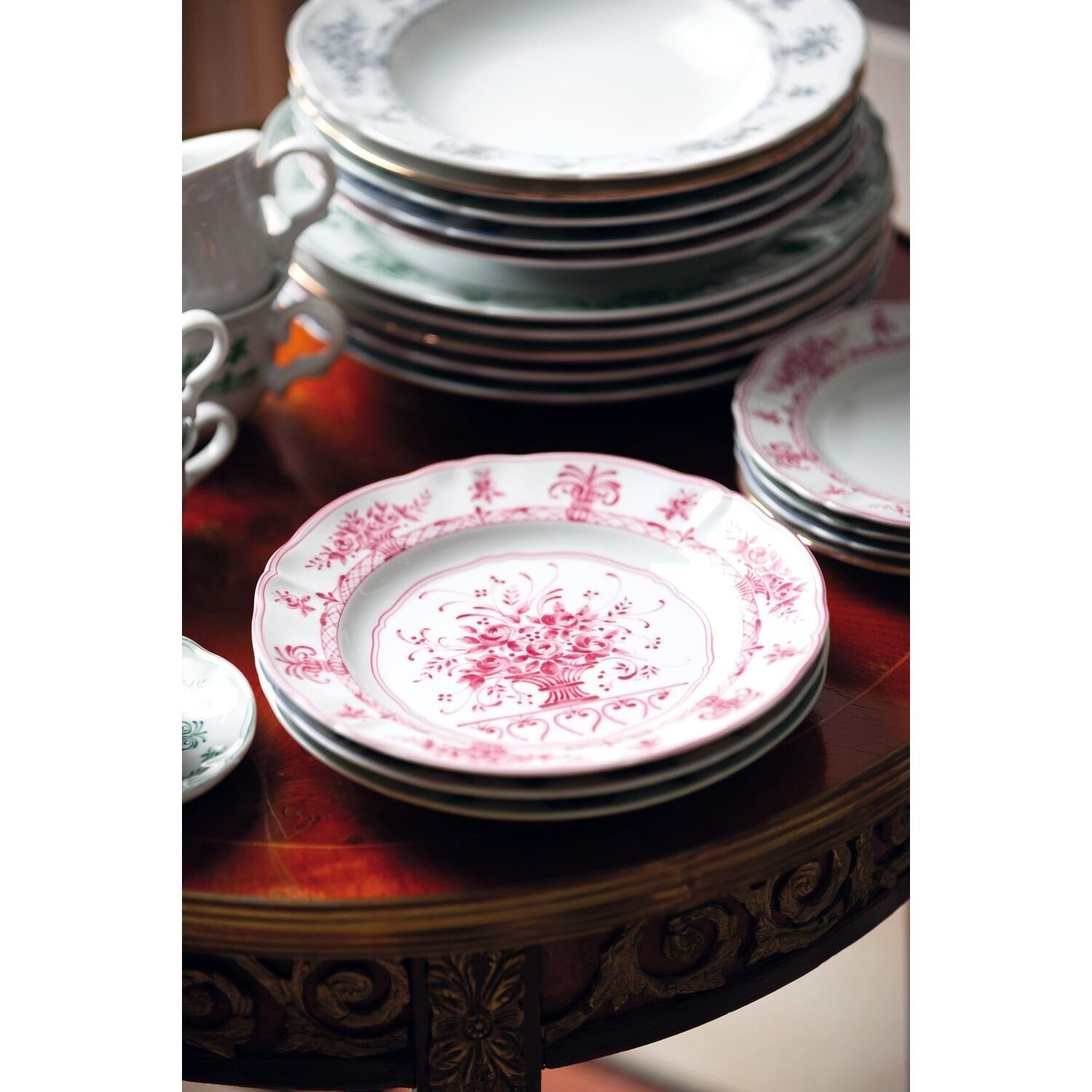 Neos Anthiros - Beyaz ve Mavi Tatlı Tabağı - 20,5 CM